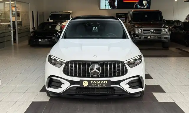 Mercedes-Benz GLC view 3
