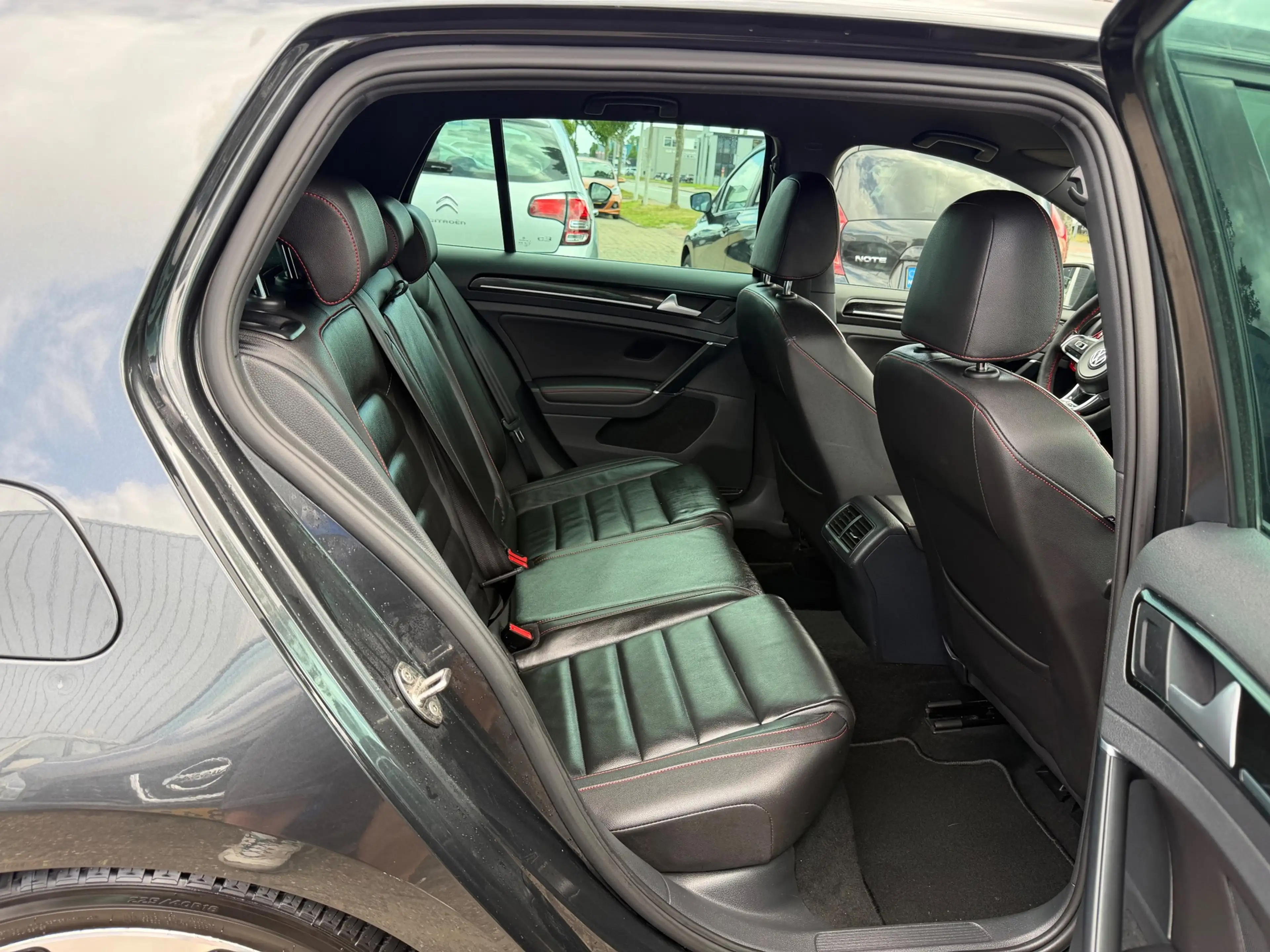 Volkswagen Golf GTI 2.0 TSI Performance Aut/Leer/Carplay/Sound Systeem — photo 11