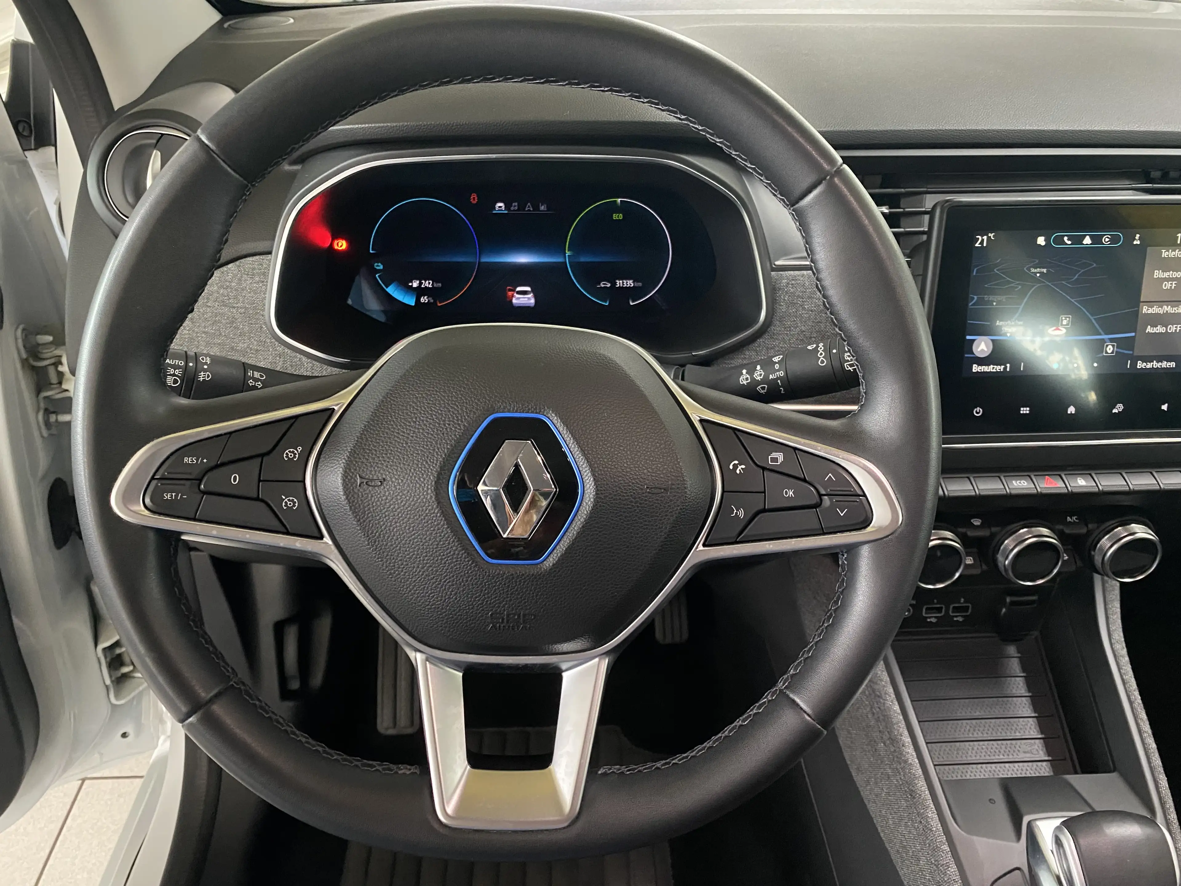 Renault ZOE Intens — photo 11