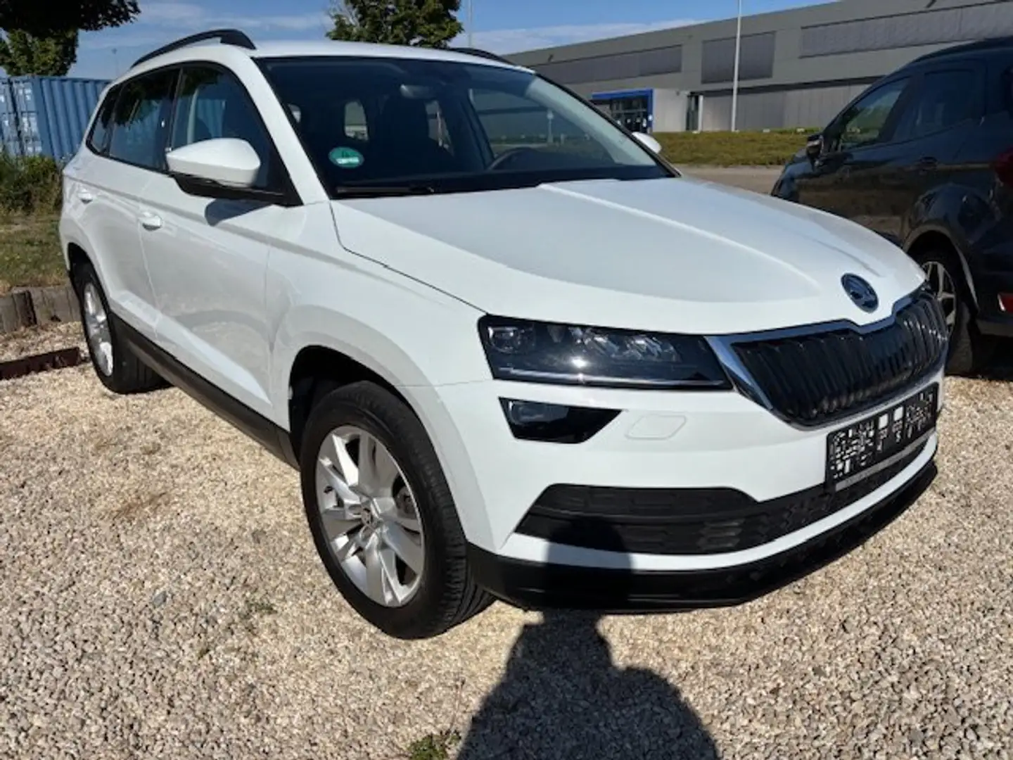 Skoda Karoq Ambition Weiß - 1
