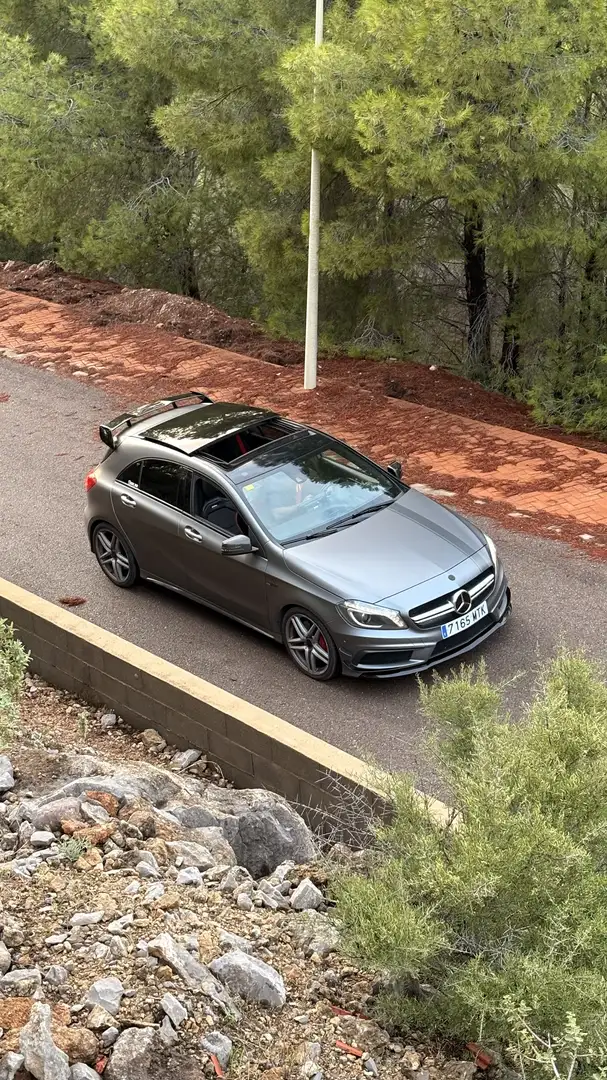 Mercedes-Benz A 45 AMG 4Matic 7G-DCT - 2