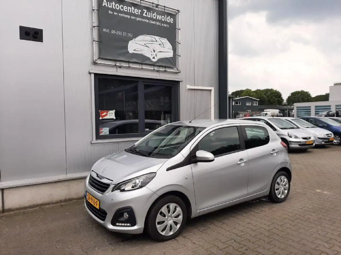 Peugeot 108 1.0 e-VTi Active airco ele pakket apk 4-2026 Gris - 1