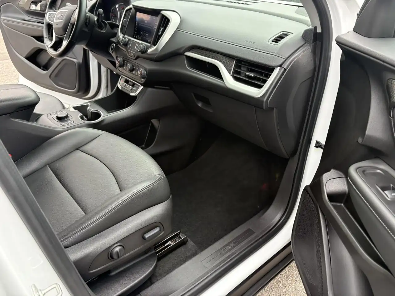 GMC Terrain снимка GMC Terrain