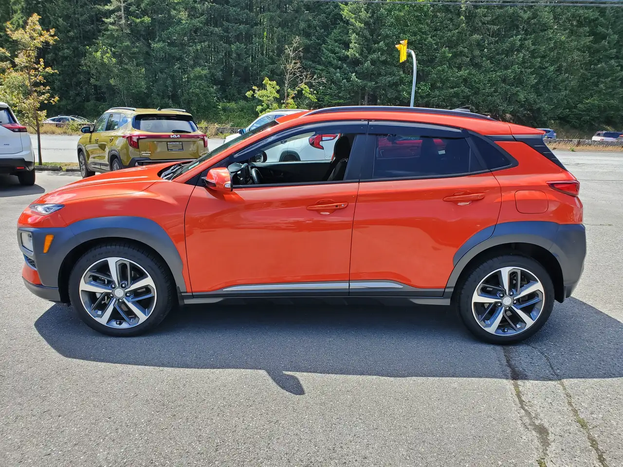 Hyundai KONA снимка Hyundai KONA