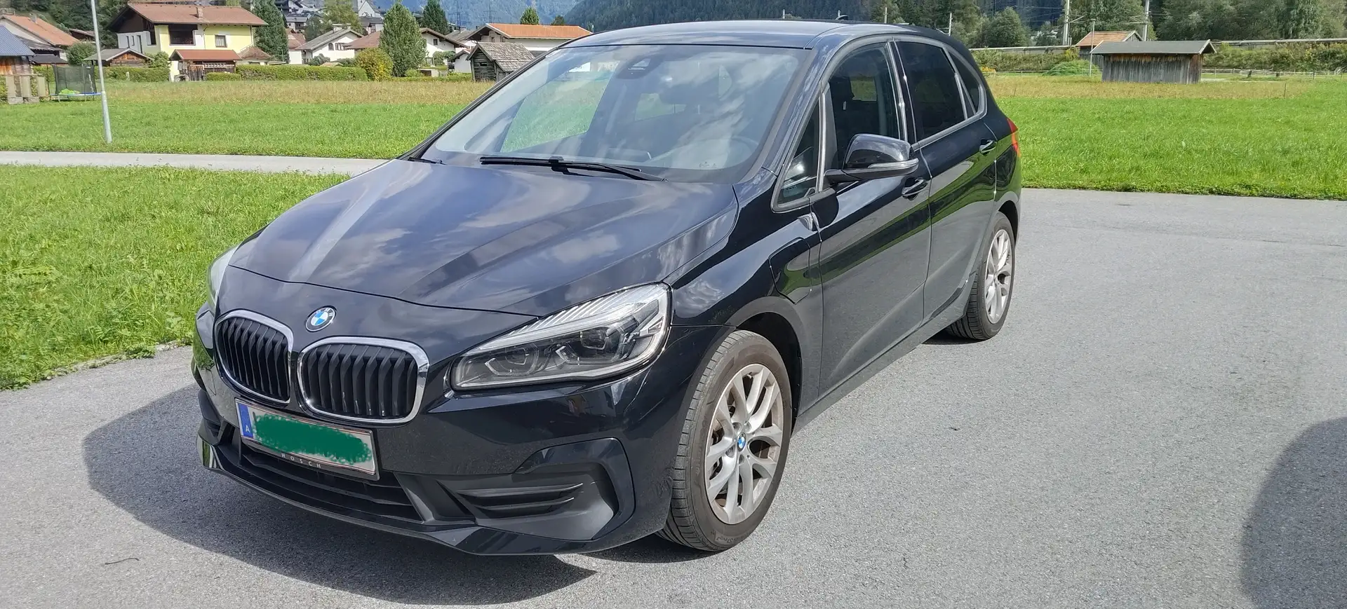 BMW 225 225xe PHEV iPerf. Active Tourer Aut. Schwarz - 1