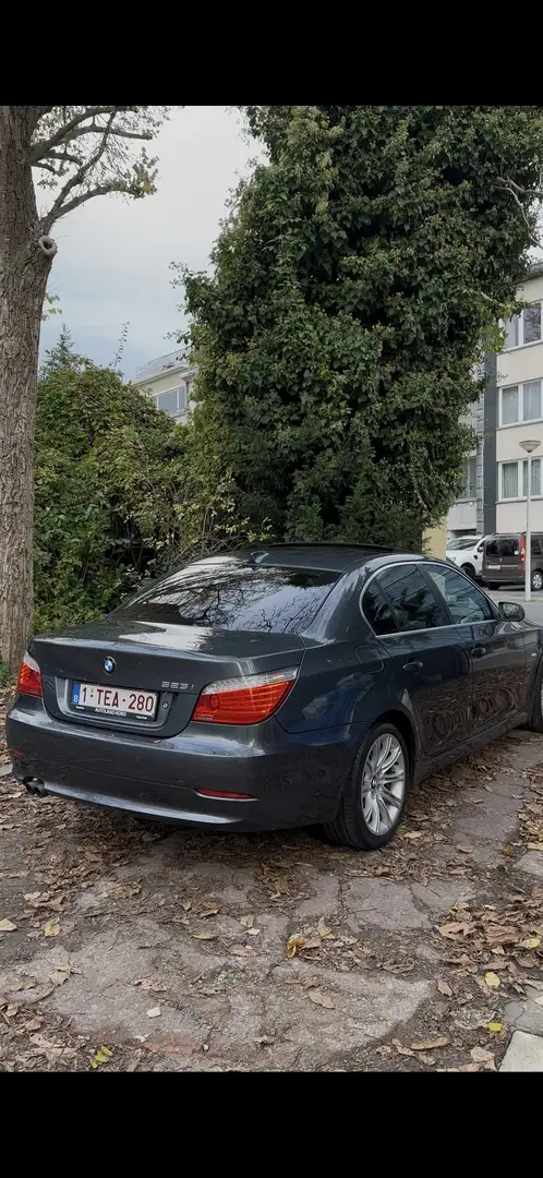 BMW 523 523iA - 2