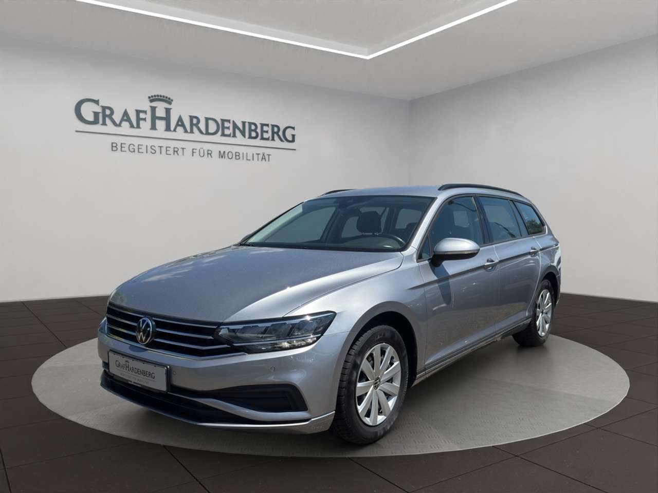 Volkswagen Passat Variant 2024 — Conceptline 1.5 TSI Navi LED