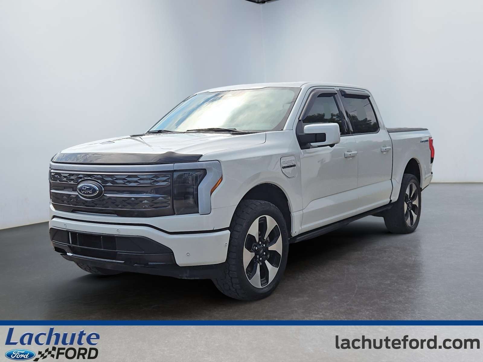 2023 Ford F-150 Lightning Platinum SuperCrew 4X4 BOITE DE 5,5 ' - JANTES 22
