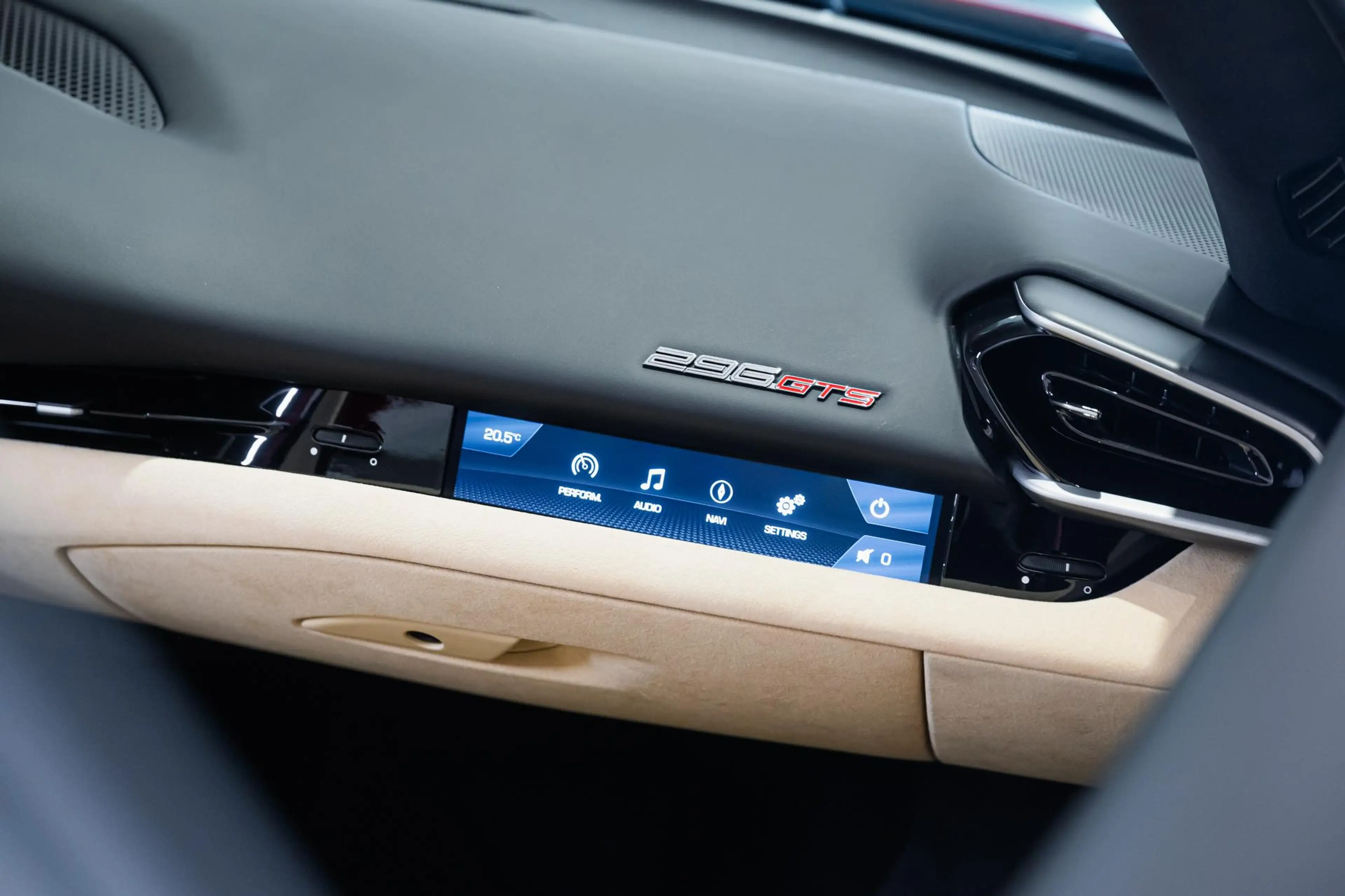 Ferrari 296 GTS - Kroymans Ferrari — photo 10