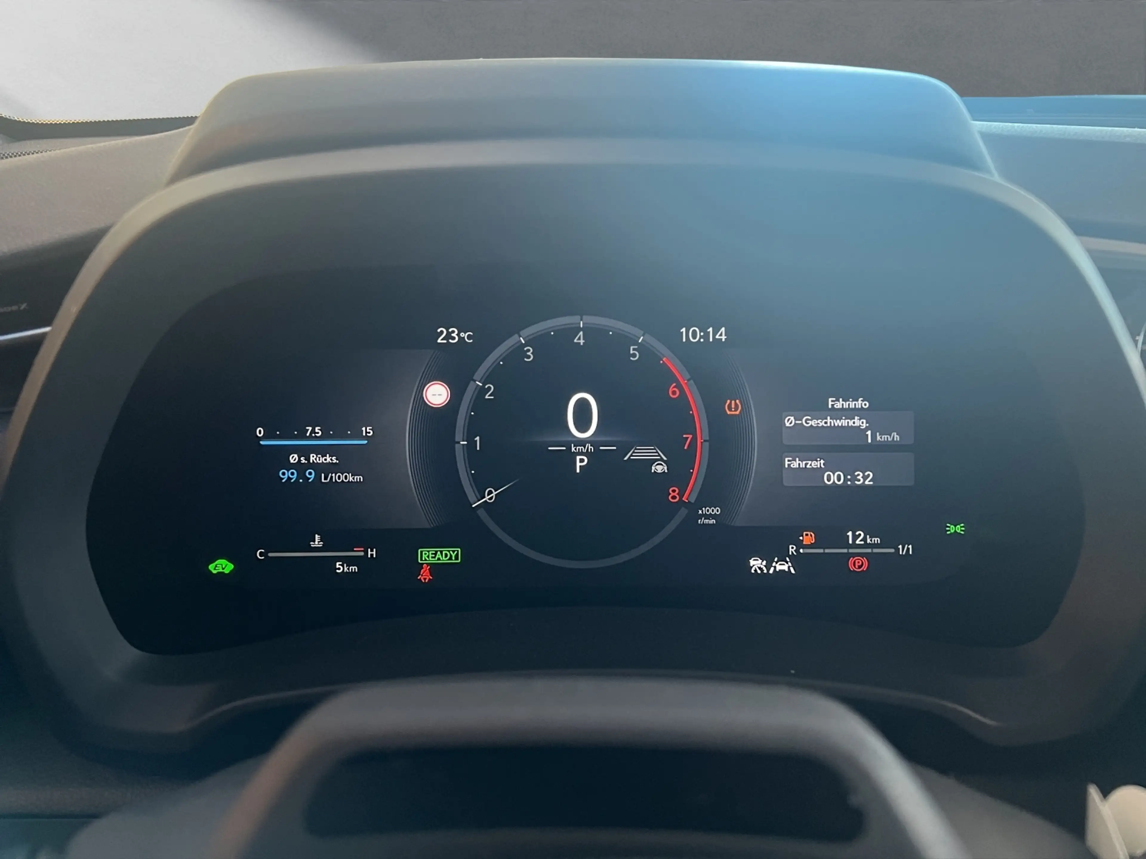 Lexus LBX Emotion PDC+Elekt.Heckklappe — photo 11
