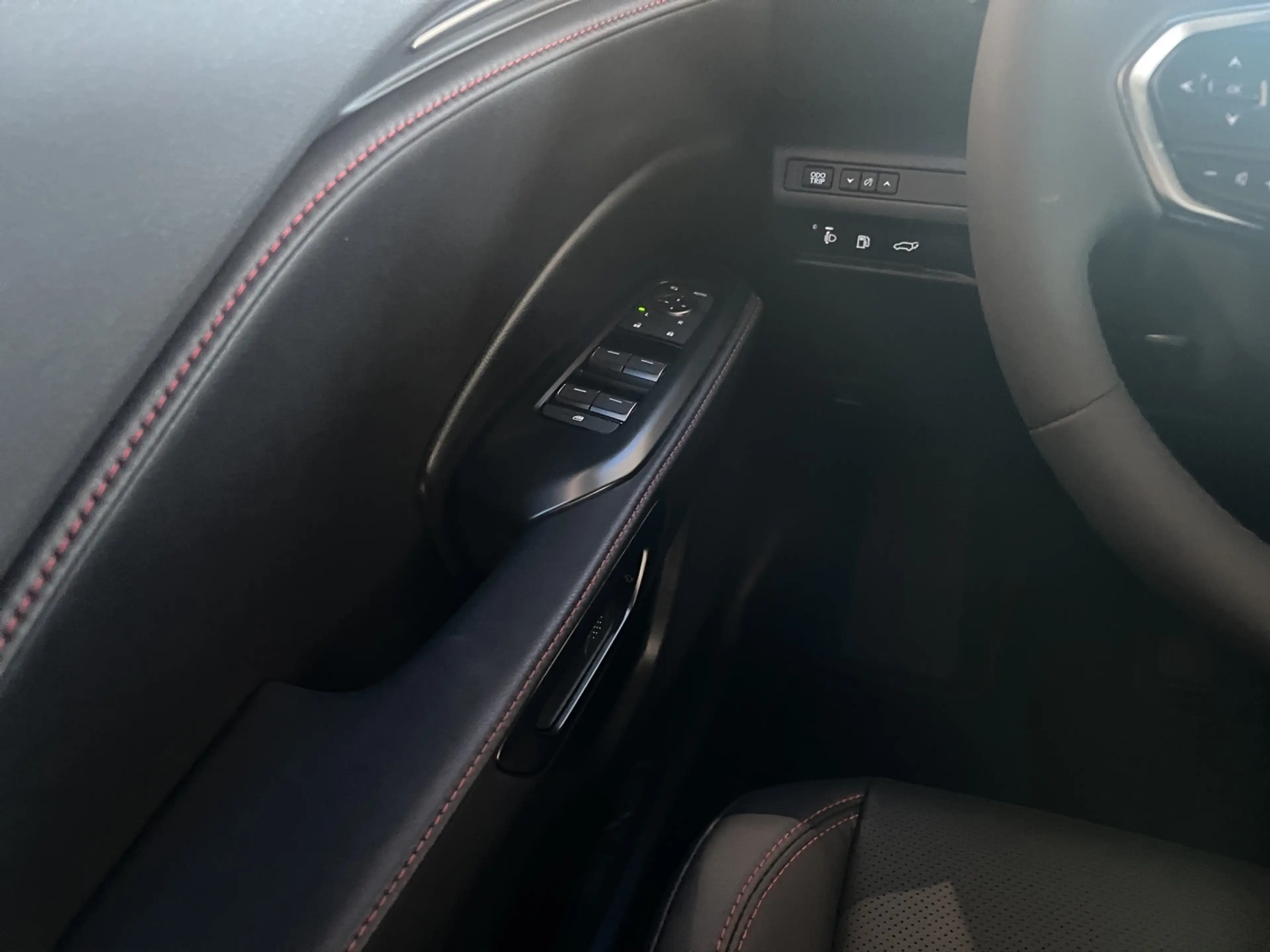 Lexus LBX Emotion PDC+Elekt.Heckklappe — photo 12