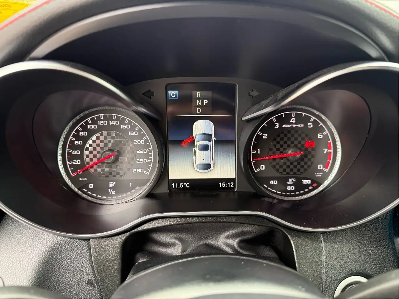 Mercedes-Benz GLC снимка Mercedes-Benz GLC