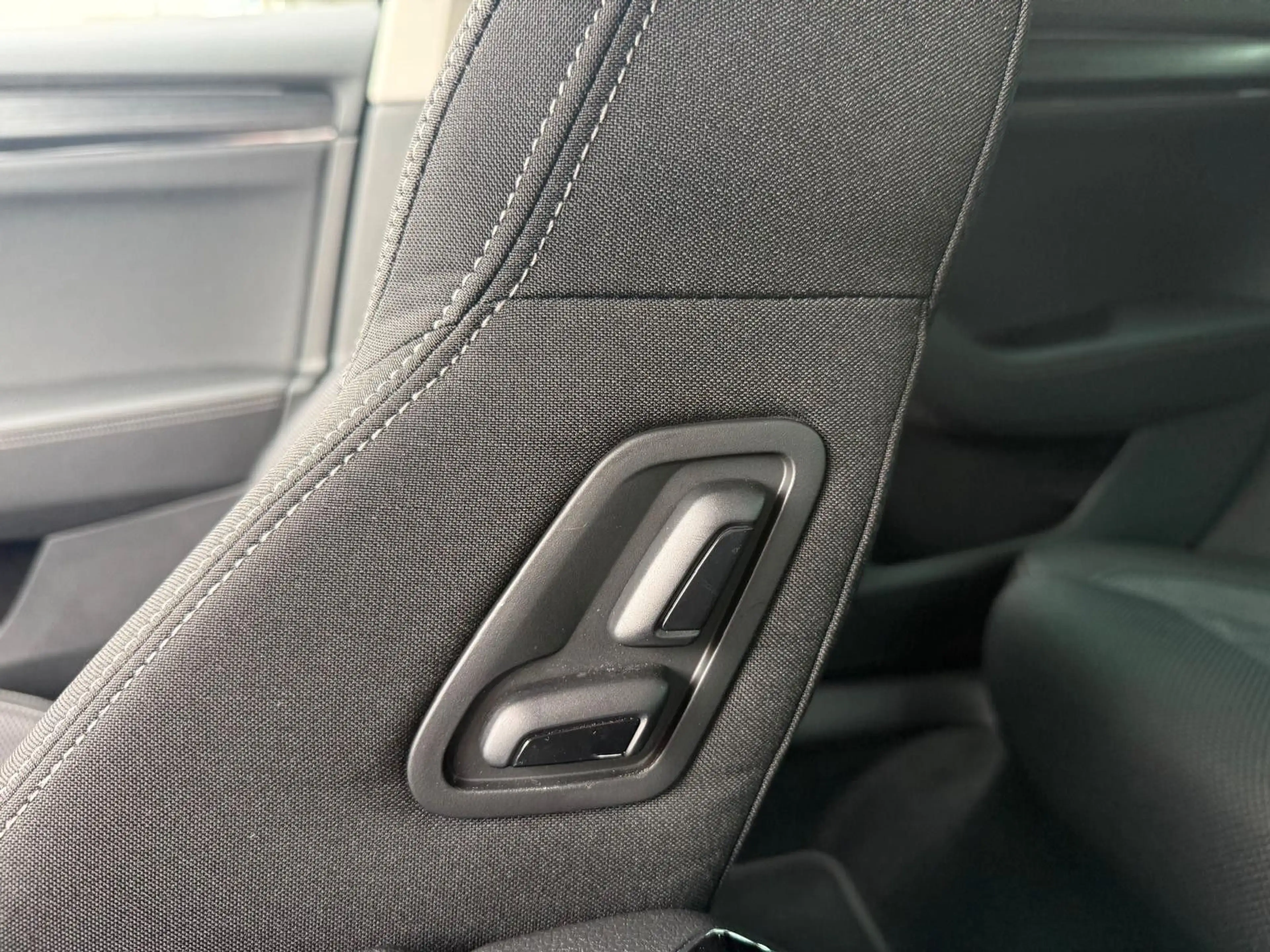 Skoda Superb Combi Style — photo 20