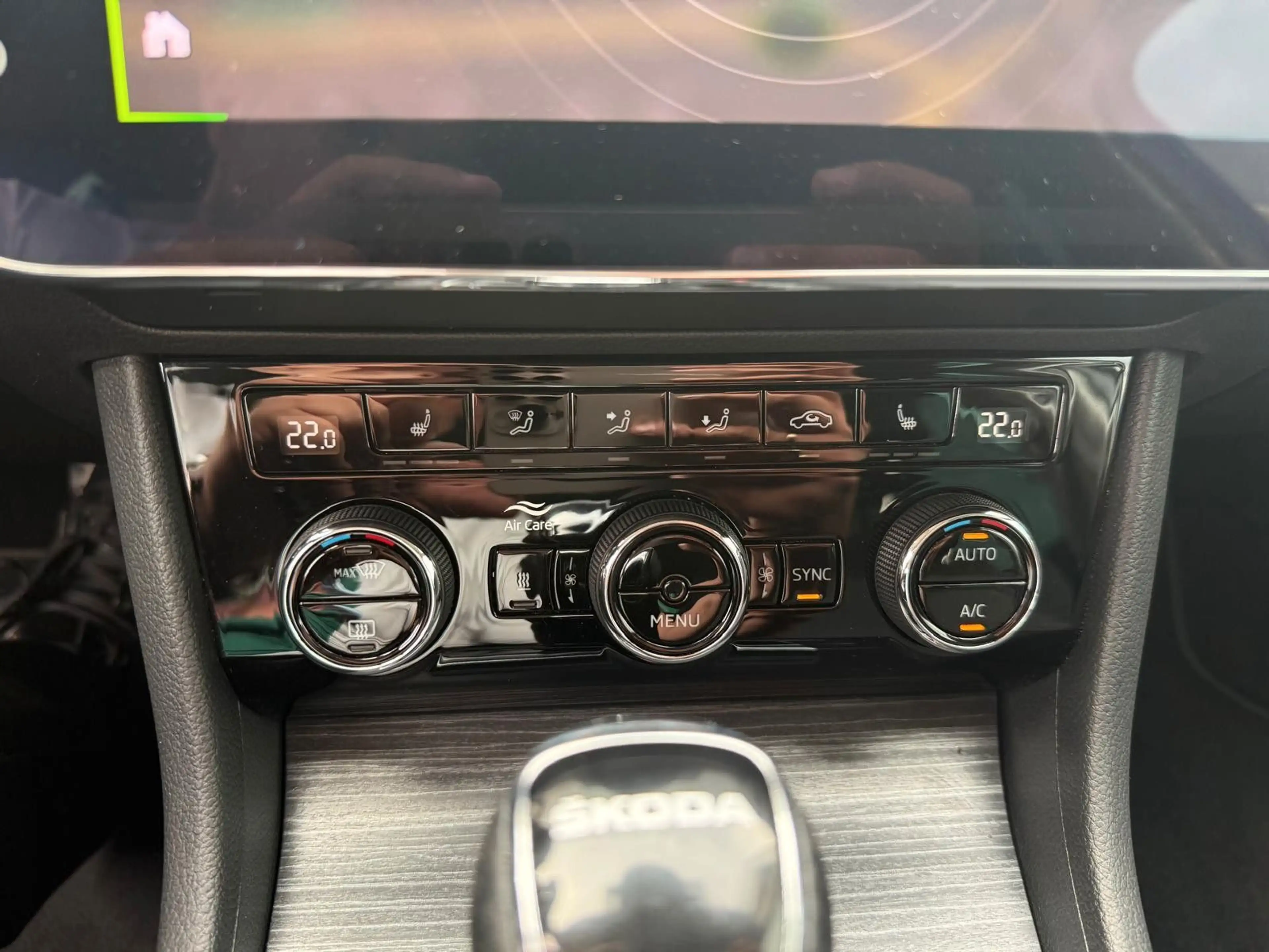 Skoda Superb Combi Style — photo 11