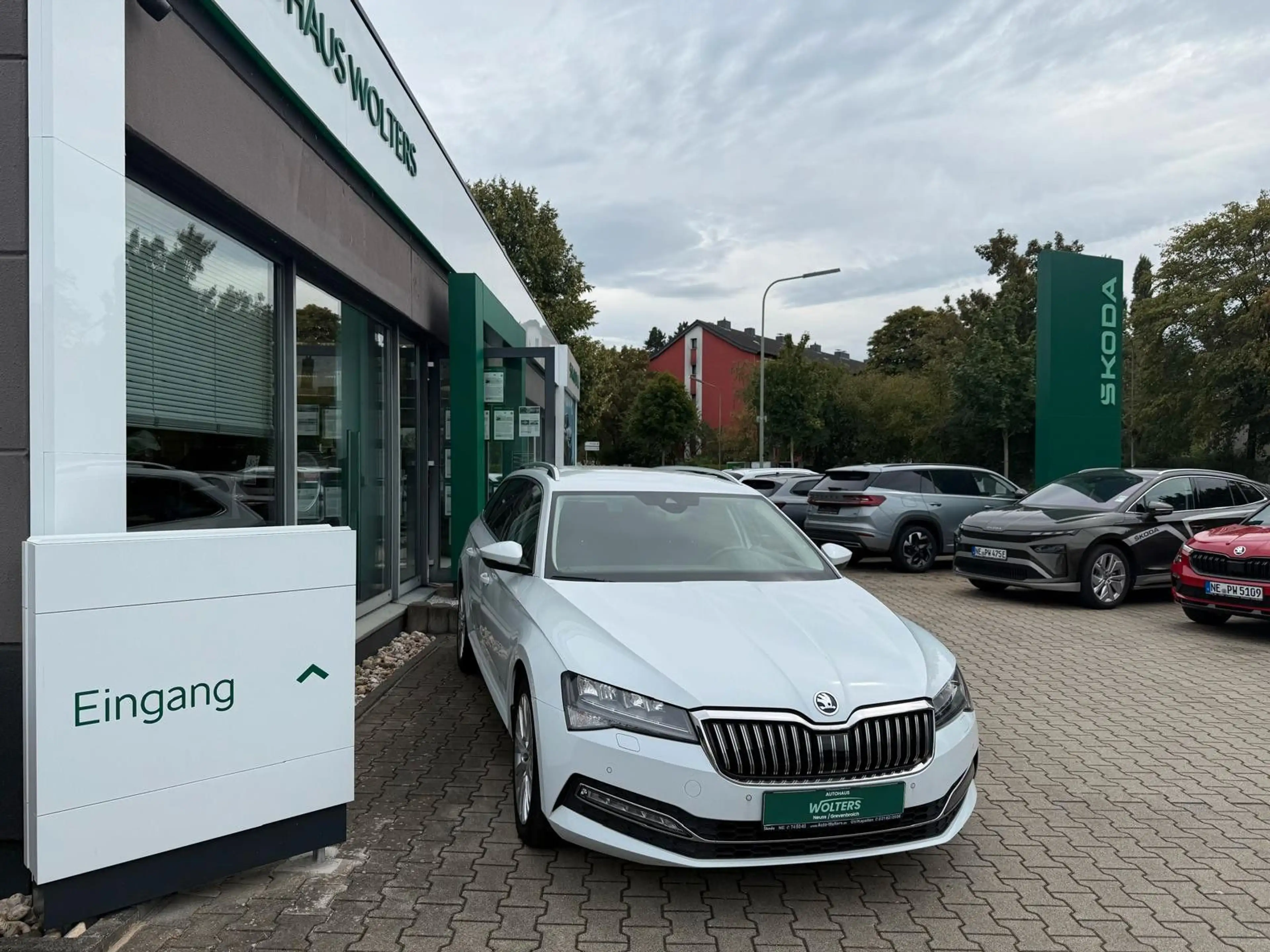Skoda Superb Combi Style — photo 2