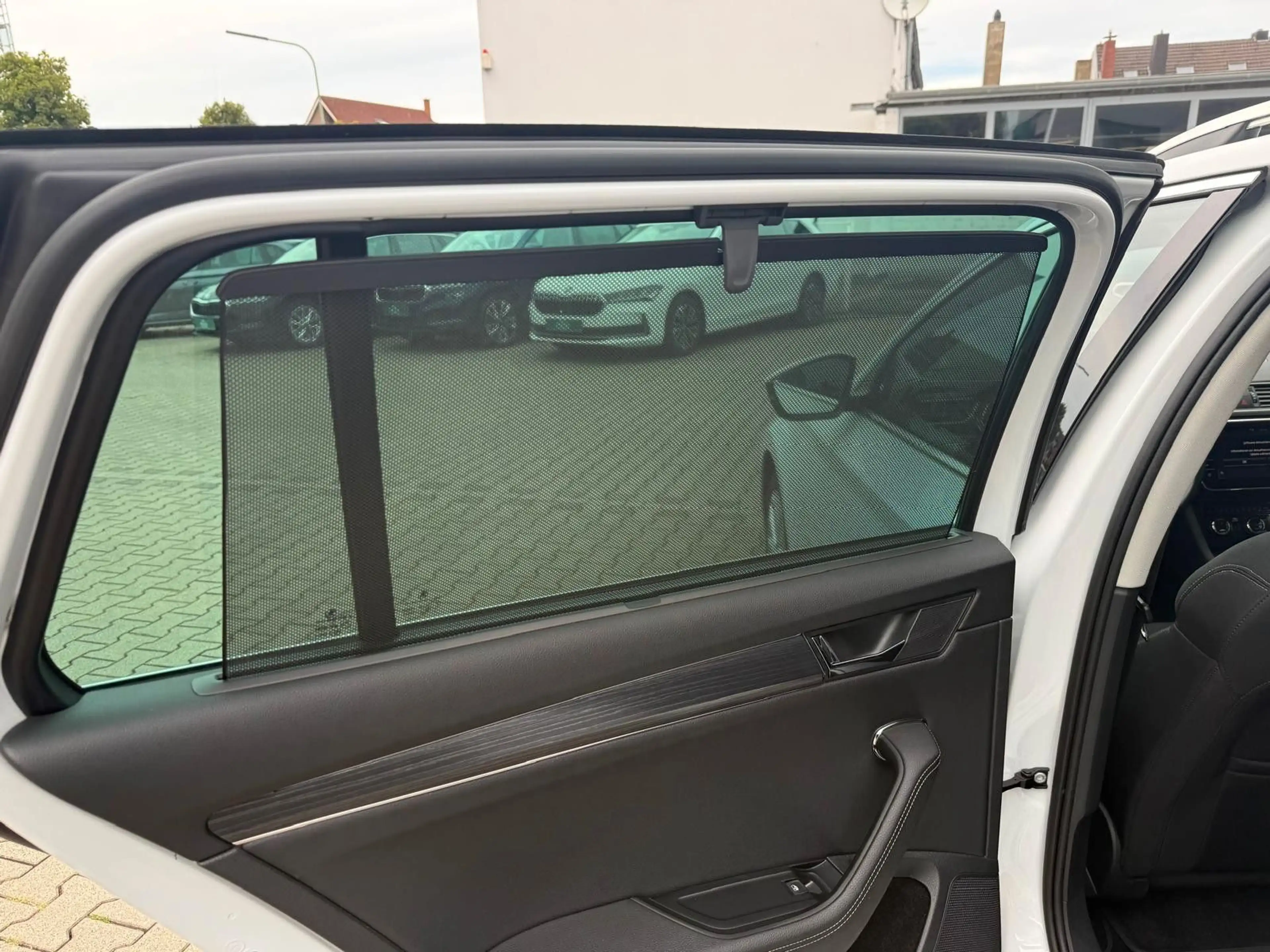 Skoda Superb Combi Style — photo 13