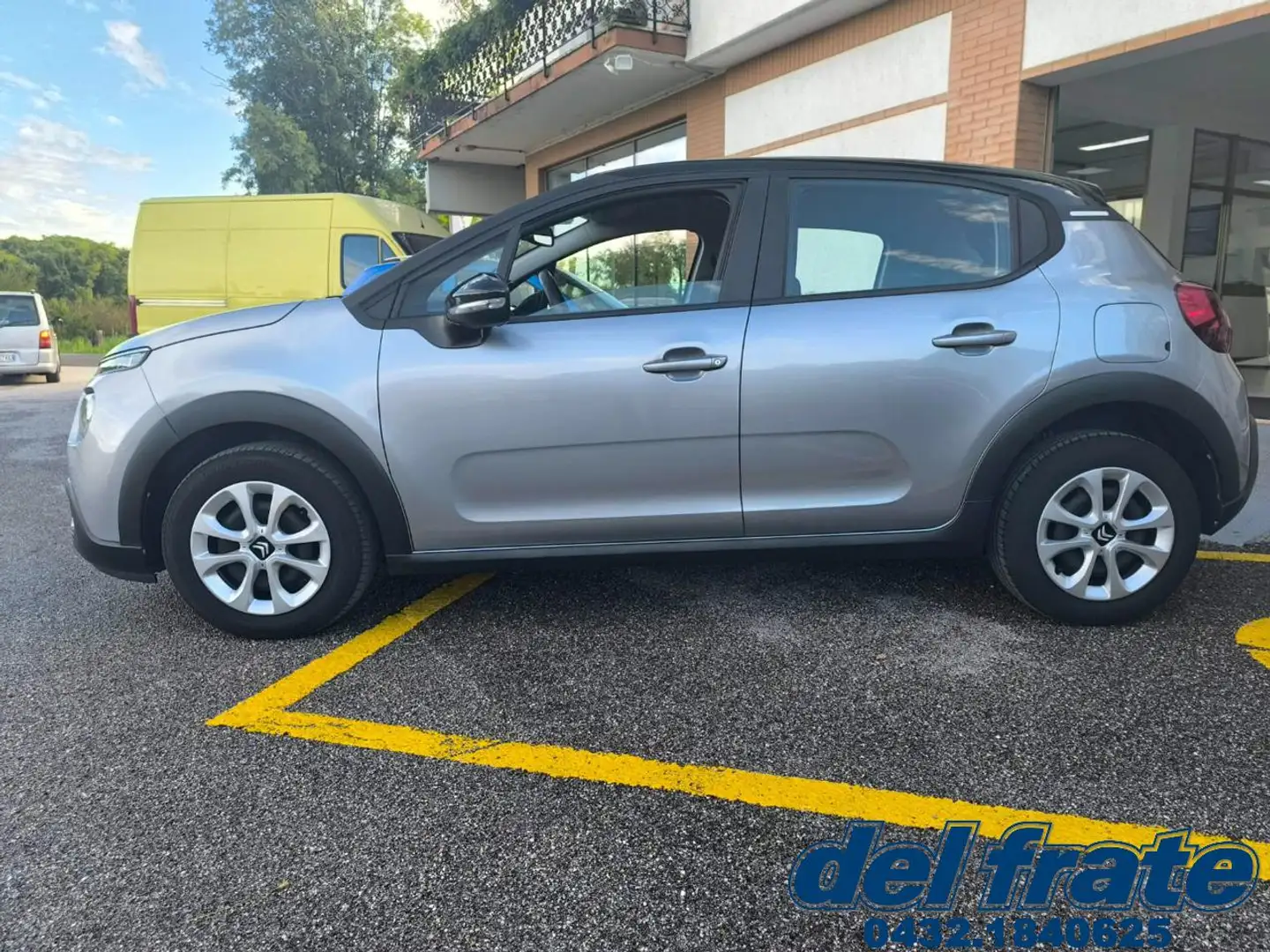Citroen C3 III 1.2 VTi PureTech 82Cv S&S Feel Business Grigio - 2
