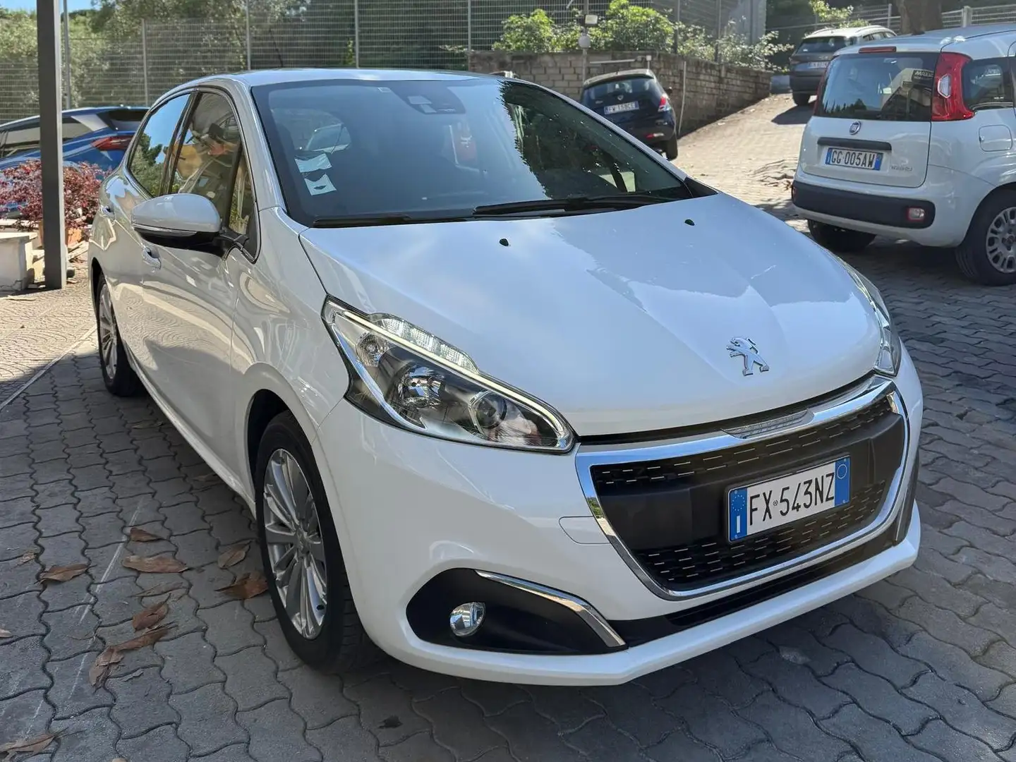 Peugeot 208 208 5p 1.2 puretech t Allure s Blanc - 2
