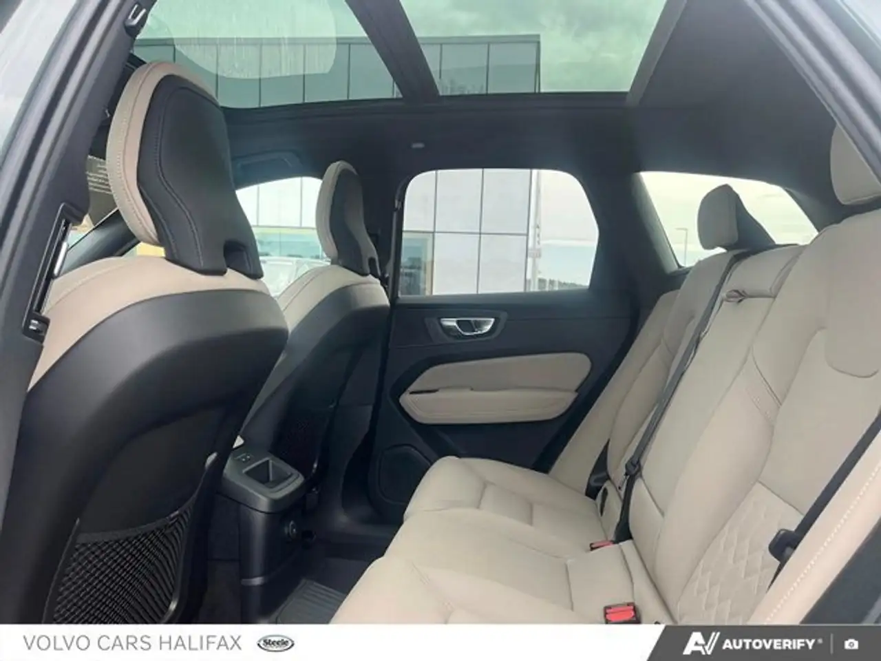 Volvo XC60 снимка Volvo XC60