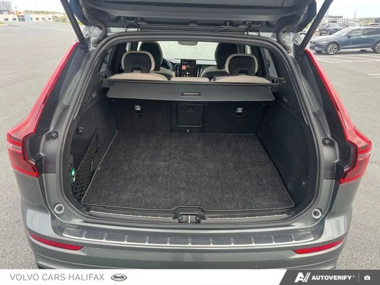 Volvo XC60 снимка Volvo XC60