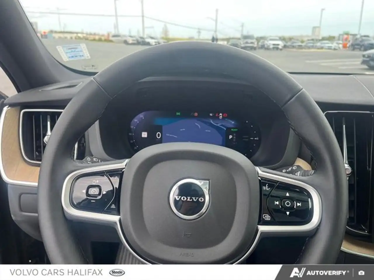 Volvo XC60 снимка Volvo XC60