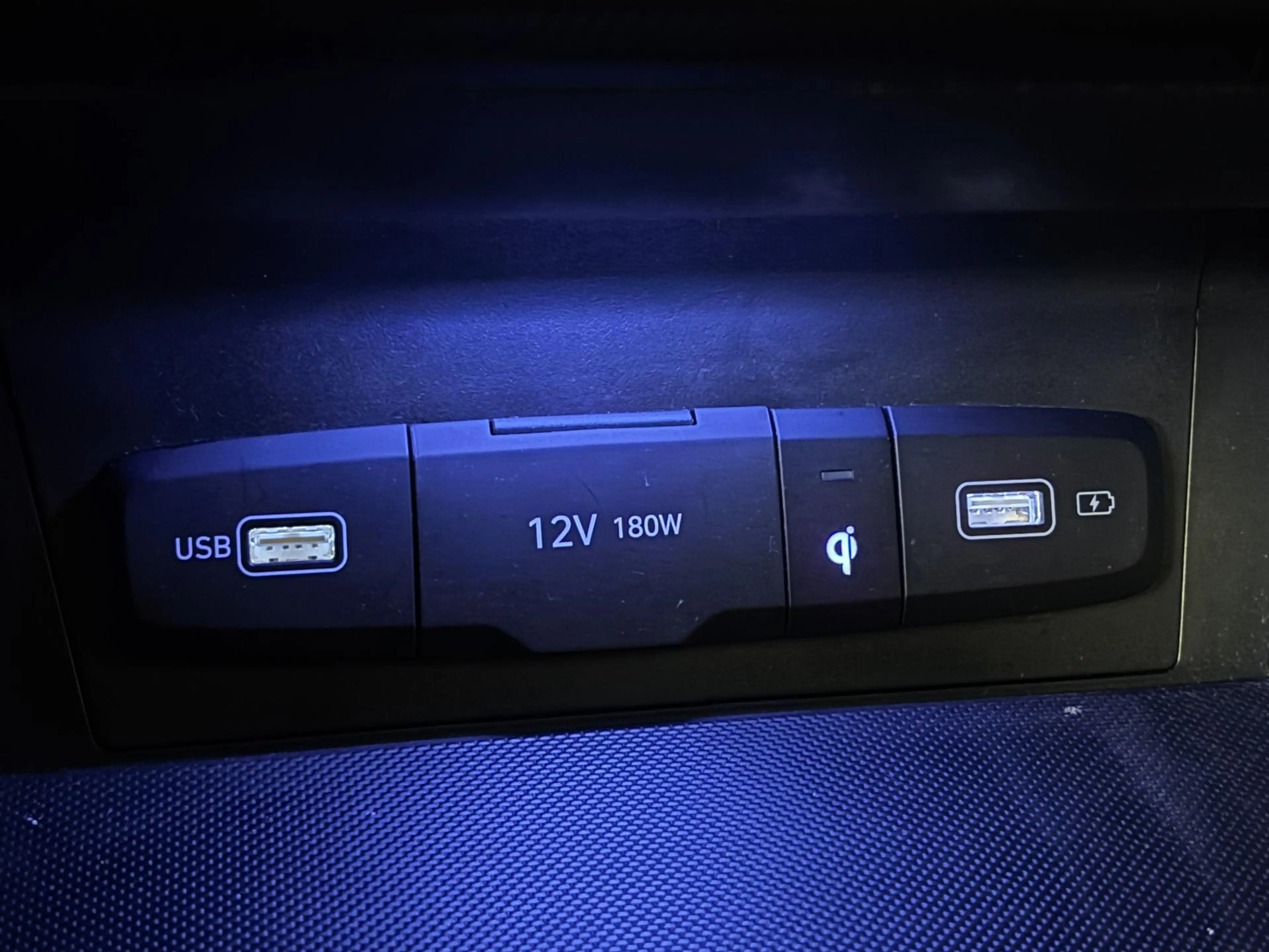 Hyundai TUCSON 1.6 T-GDI PHEV Comfort 4WD — photo 33