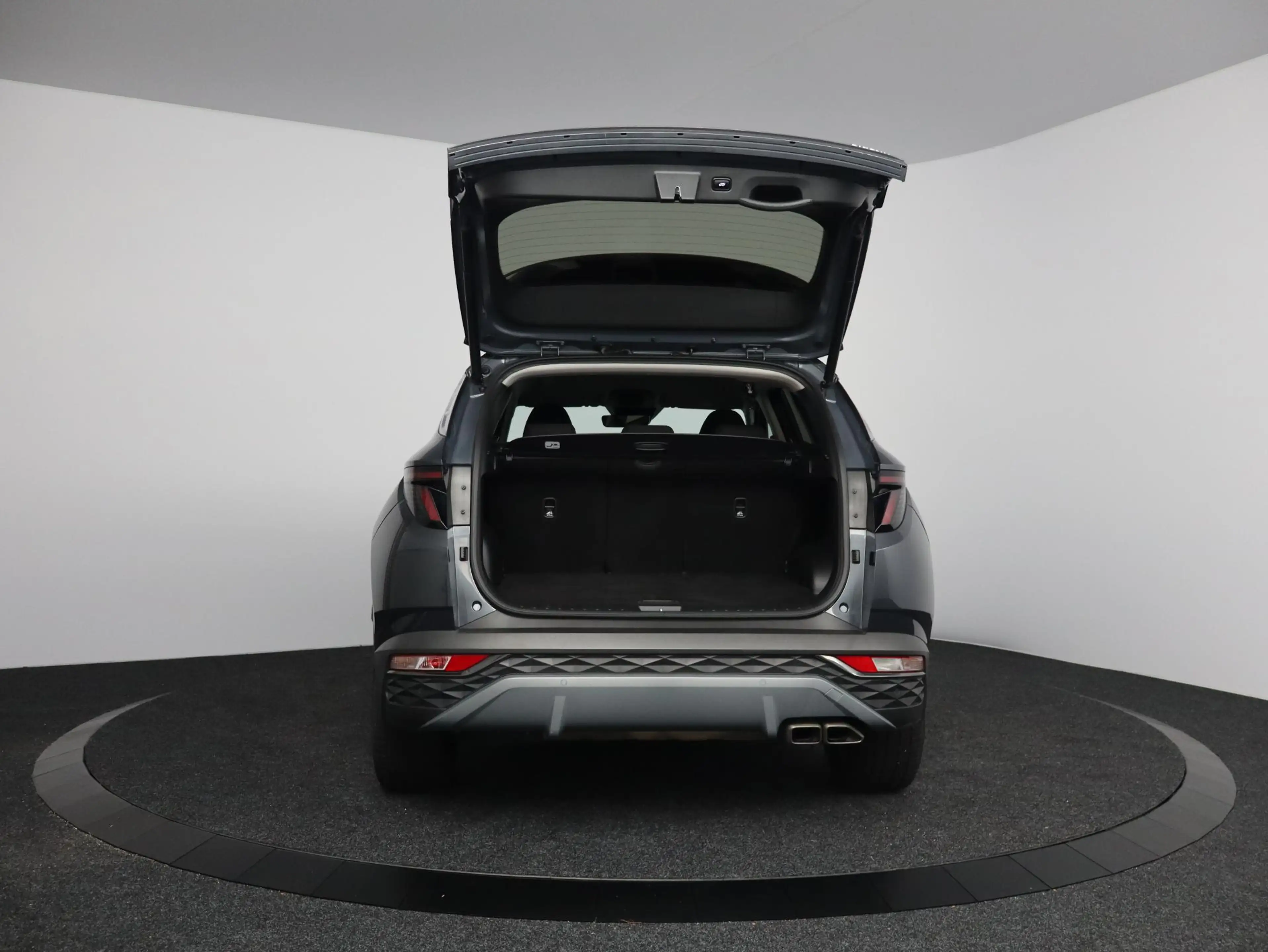 Hyundai TUCSON 1.6 T-GDI PHEV Comfort 4WD — photo 10