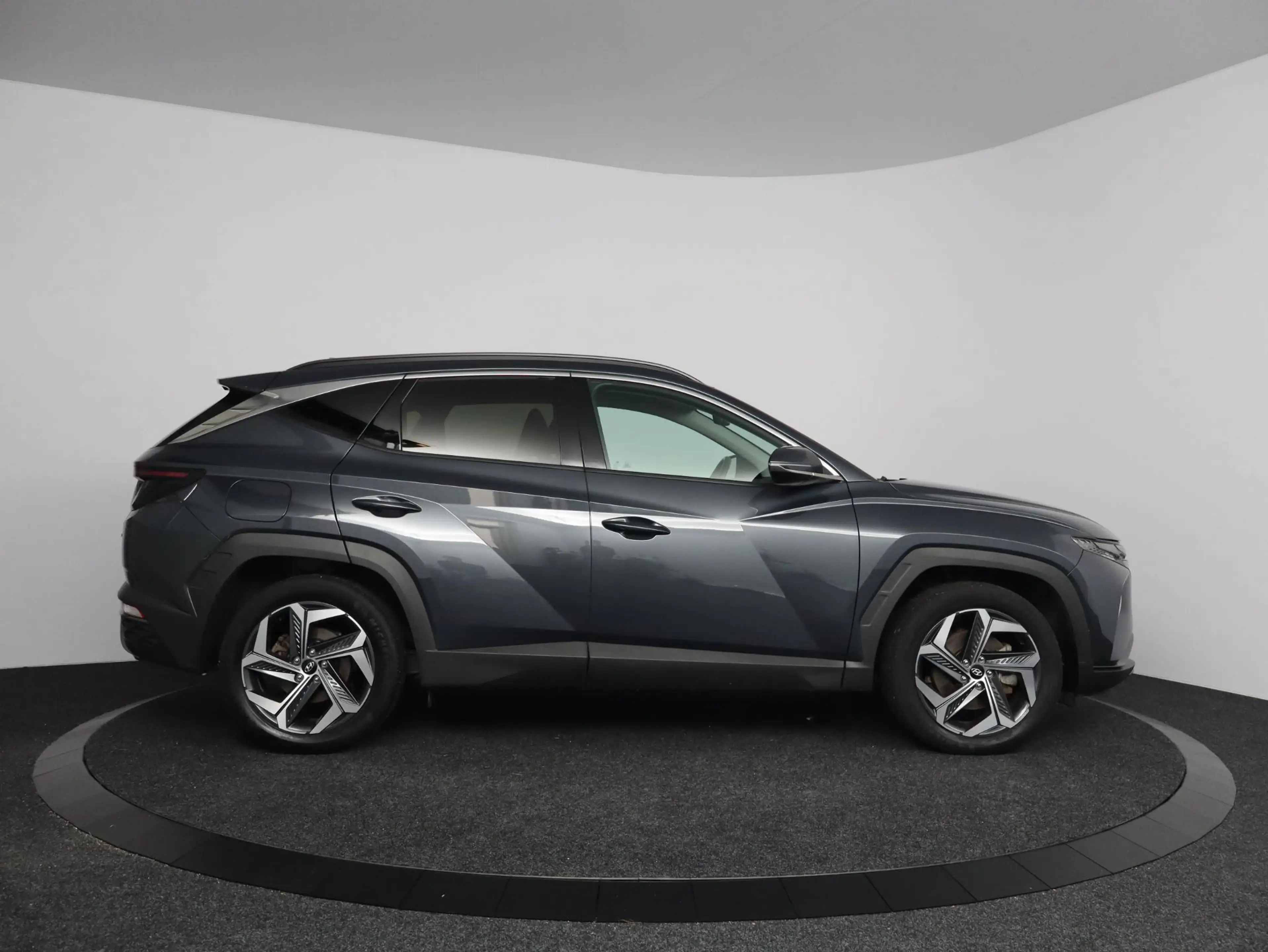 Hyundai TUCSON 1.6 T-GDI PHEV Comfort 4WD — photo 7