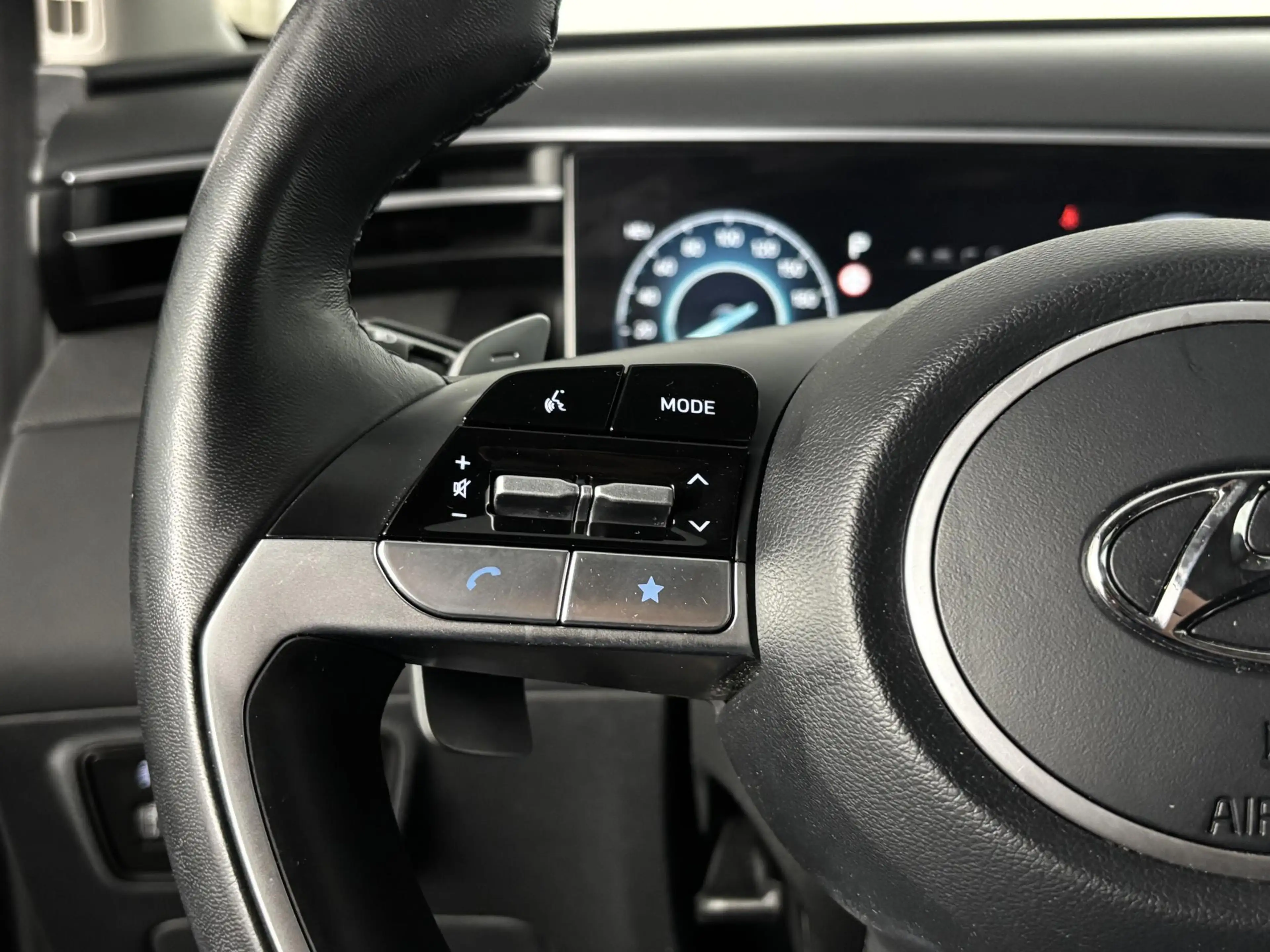 Hyundai TUCSON 1.6 T-GDI PHEV Comfort 4WD — photo 20