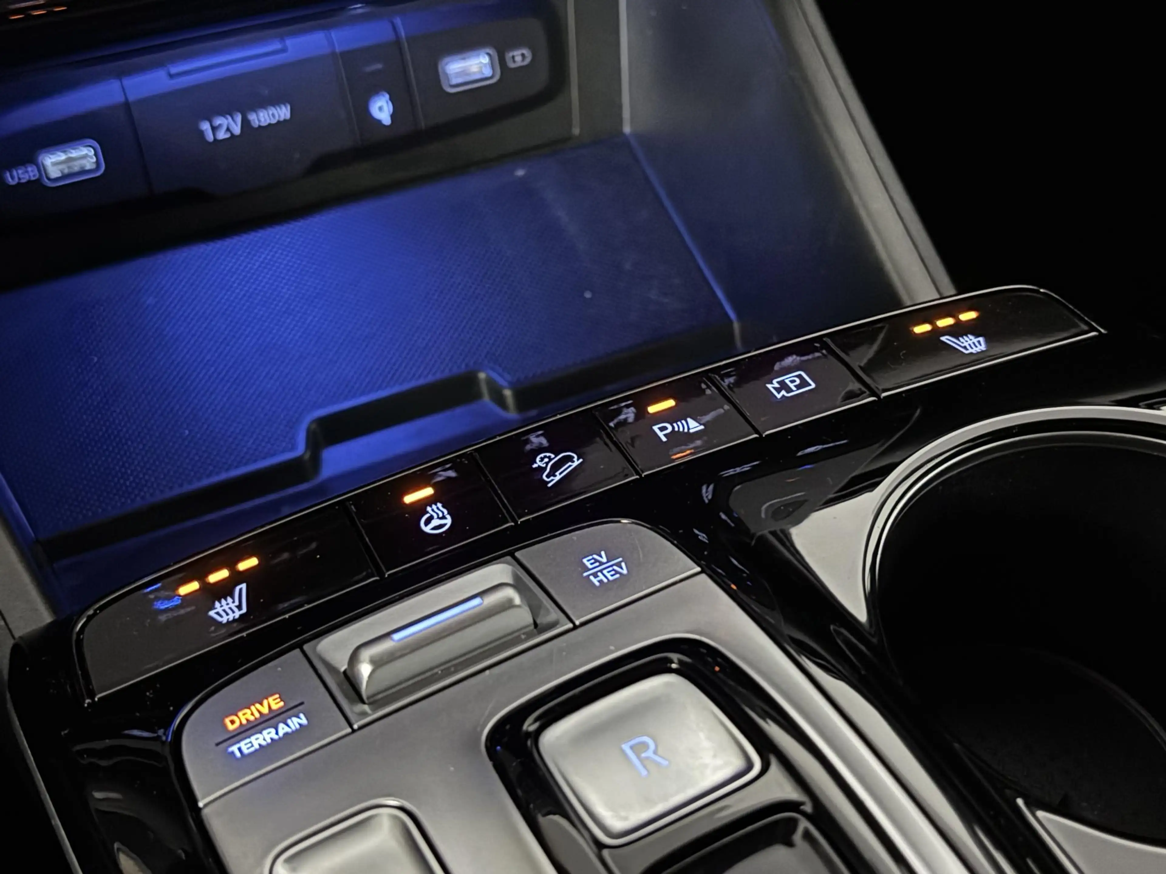 Hyundai TUCSON 1.6 T-GDI PHEV Comfort 4WD — photo 36