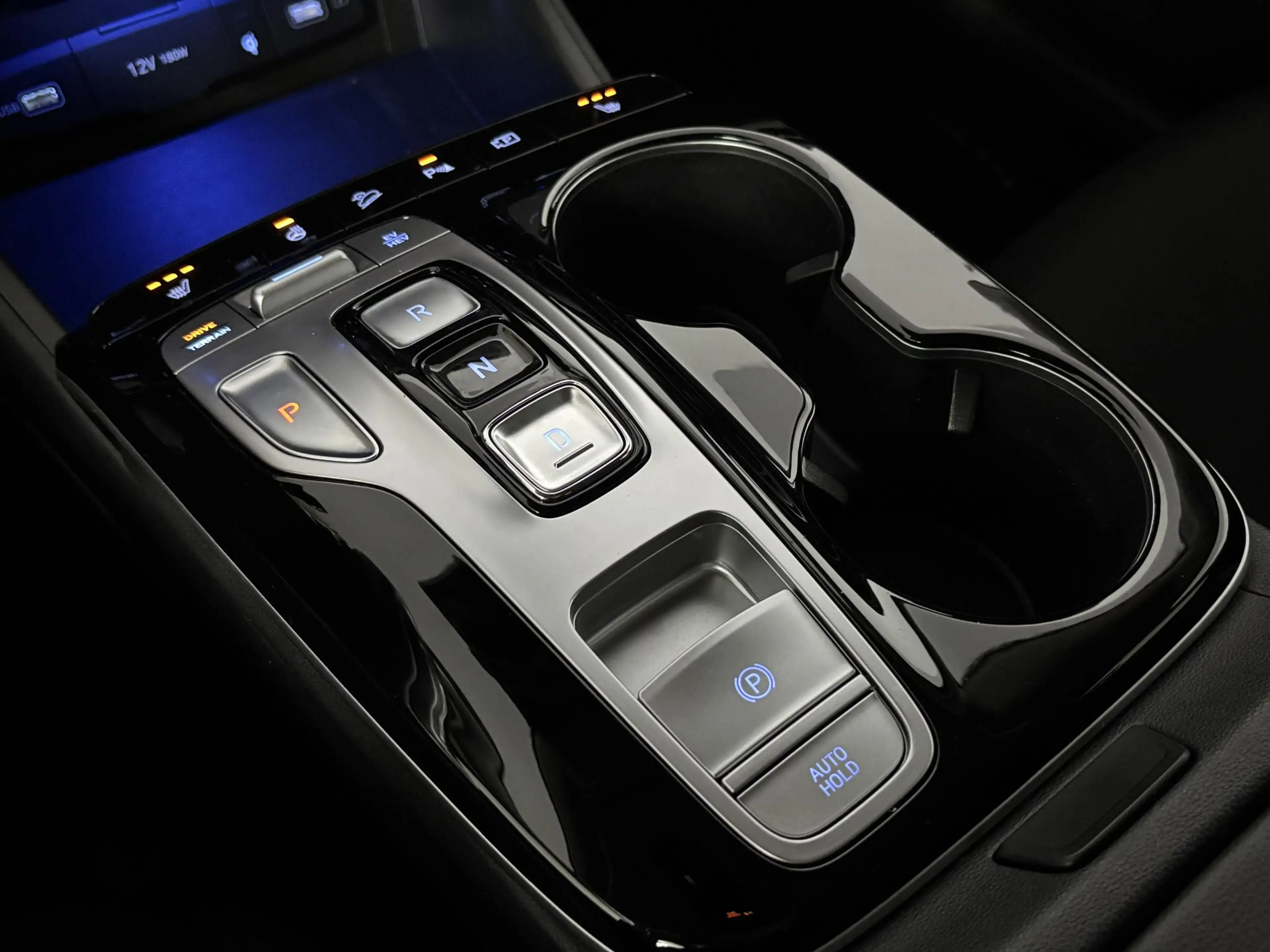 Hyundai TUCSON 1.6 T-GDI PHEV Comfort 4WD — photo 35