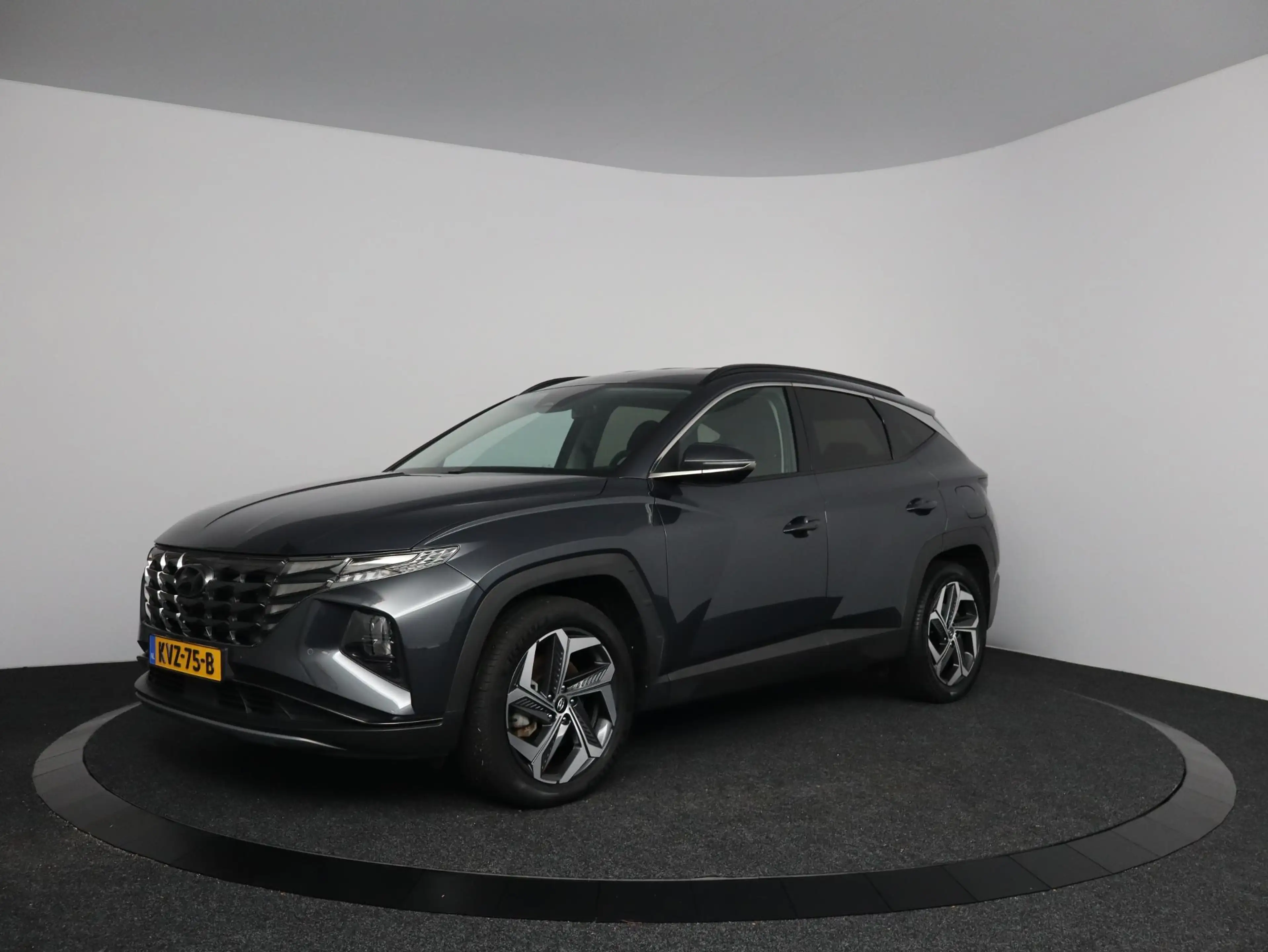 Hyundai TUCSON 1.6 T-GDI PHEV Comfort 4WD — photo 4