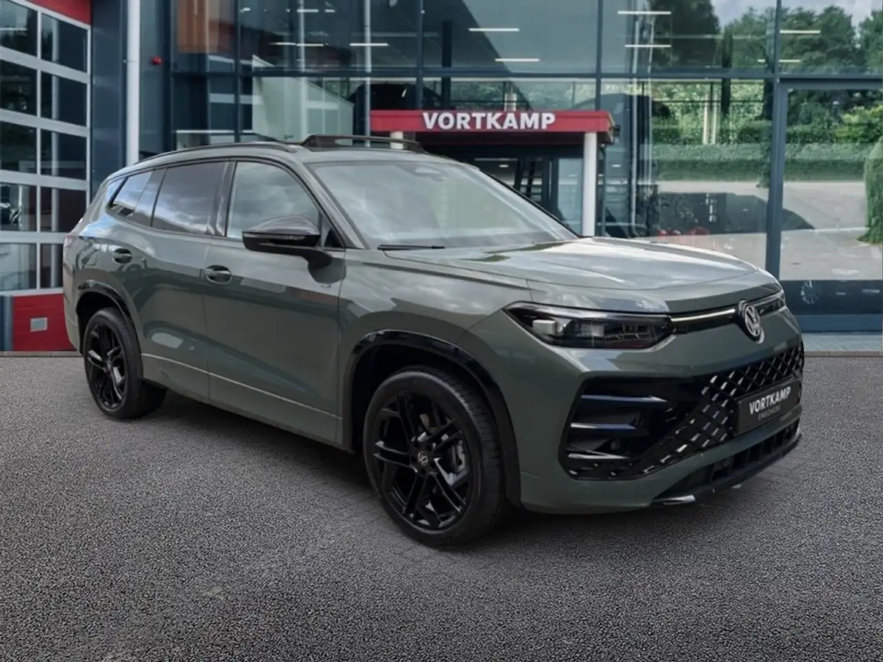 Volkswagen Tayron 1.5 eTSI R-LINE 7PERS/TREKHAAK/PANO-DAK/ELEK-KLEP/ 3