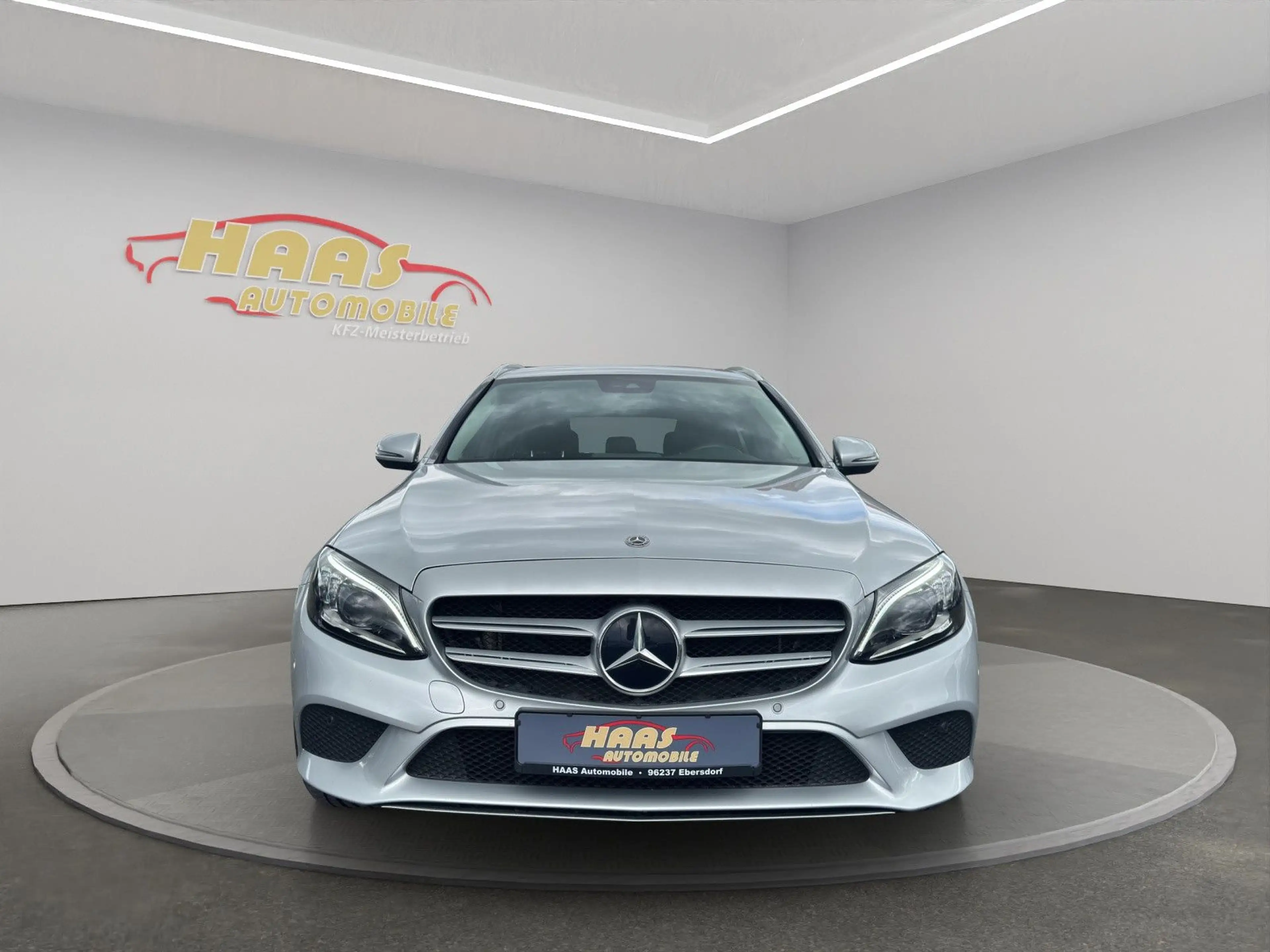 Mercedes-Benz C 220 4Matic *Multibeam LED*Navi* — photo 2