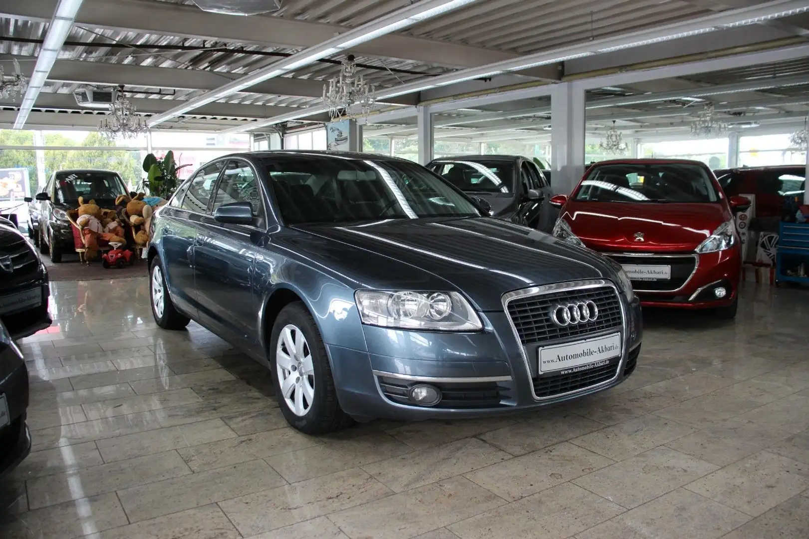 Audi A6 Lim. 2.4 Gris - 2