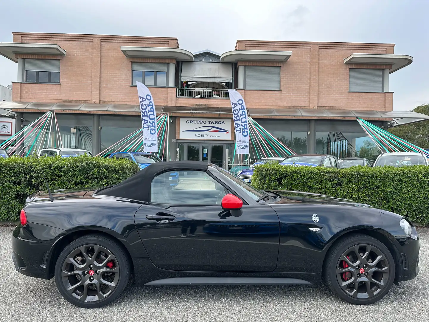 Abarth 124 Spider 124 Spider 1.4 t. m.air 170cv my18 Černá - 2