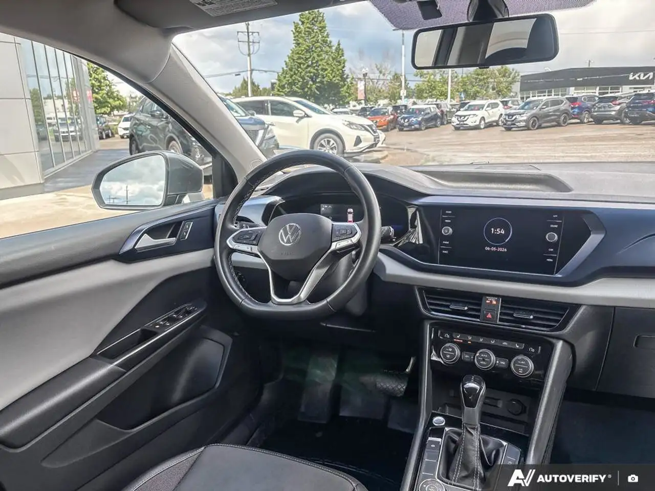 Volkswagen Taos снимка Volkswagen Taos