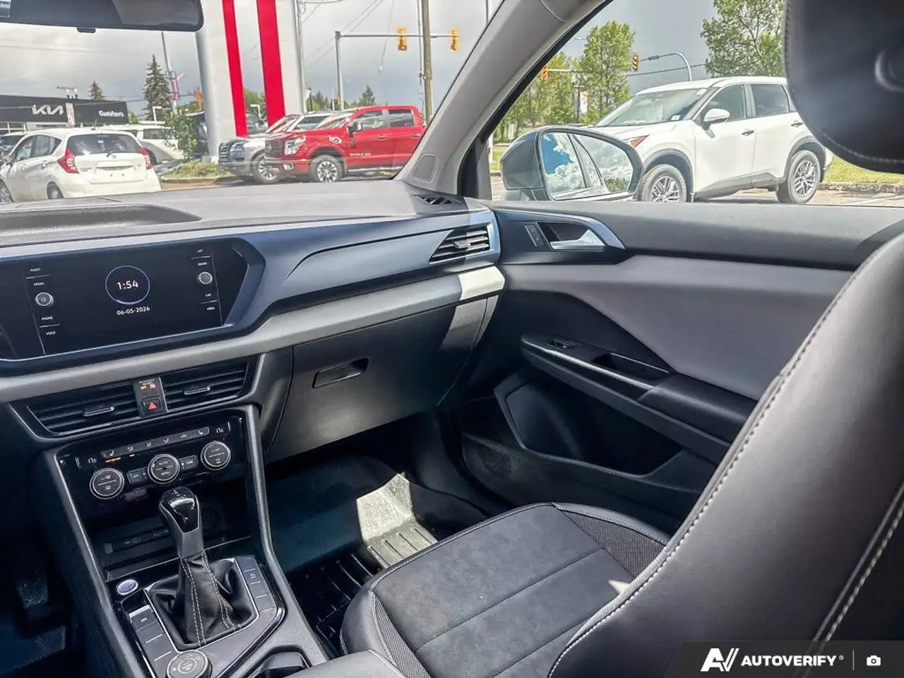 Volkswagen Taos снимка Volkswagen Taos