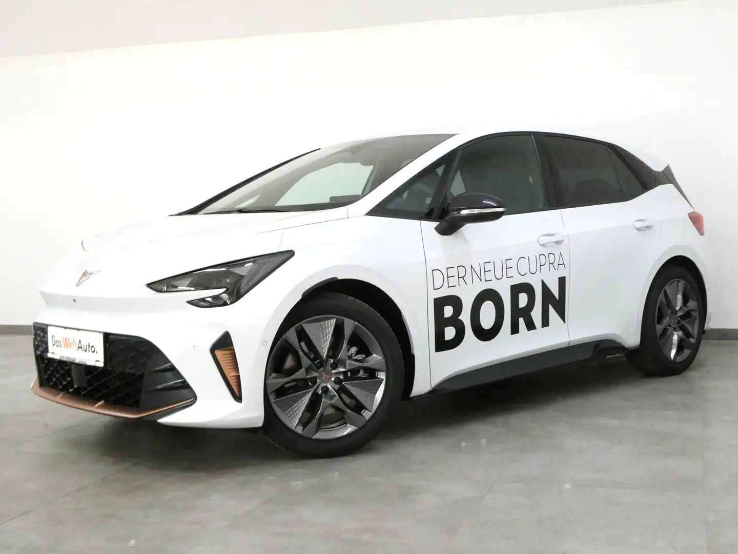 CUPRA Born ENDURANCE 79/84 Matrix Navi ACC Kamera App DAB Shz Weiß - 1