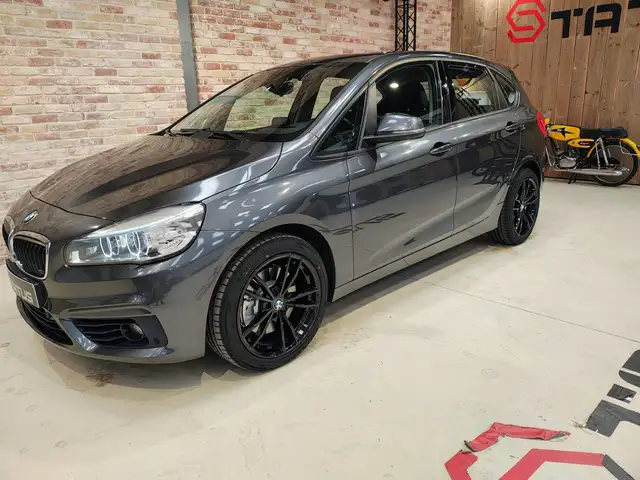 BMW 225 Active Tourer. Sport Line. PANO. 1 EIG.