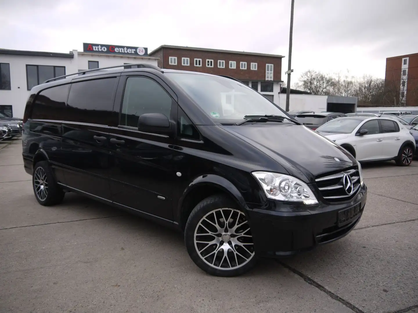 Mercedes-Benz Vito Kasten 116 CDI extralang Zwart - 1