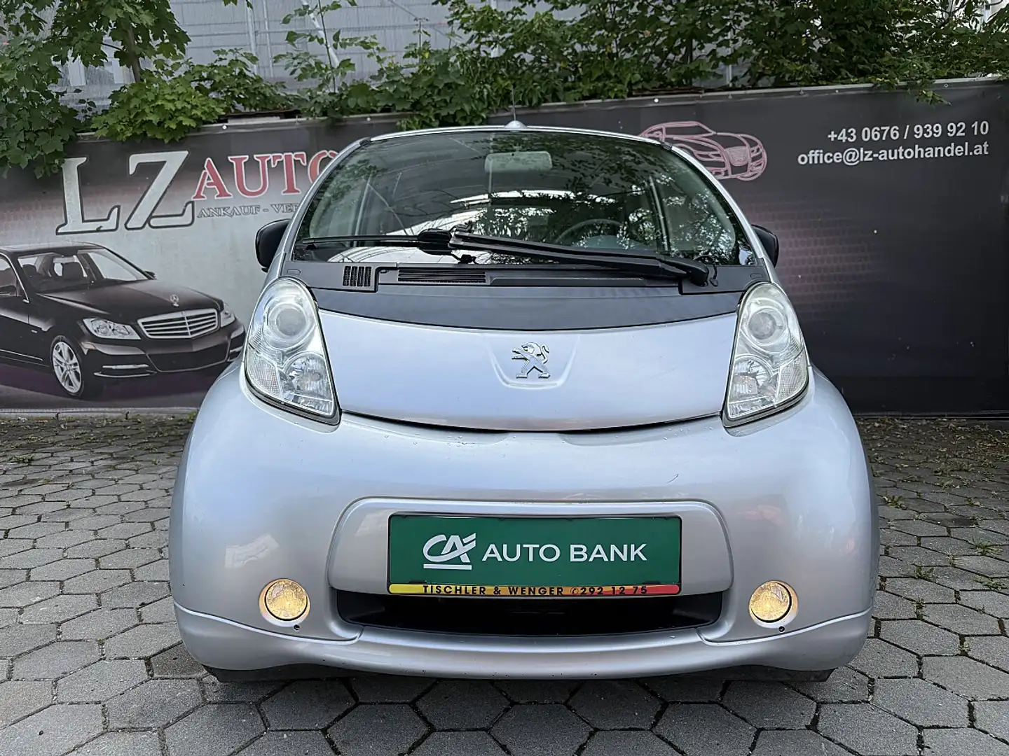 Peugeot iOn High Line 16 kWh Silber - 2