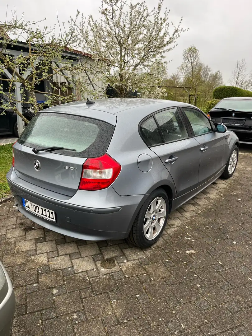 BMW 120 120i Blau - 2