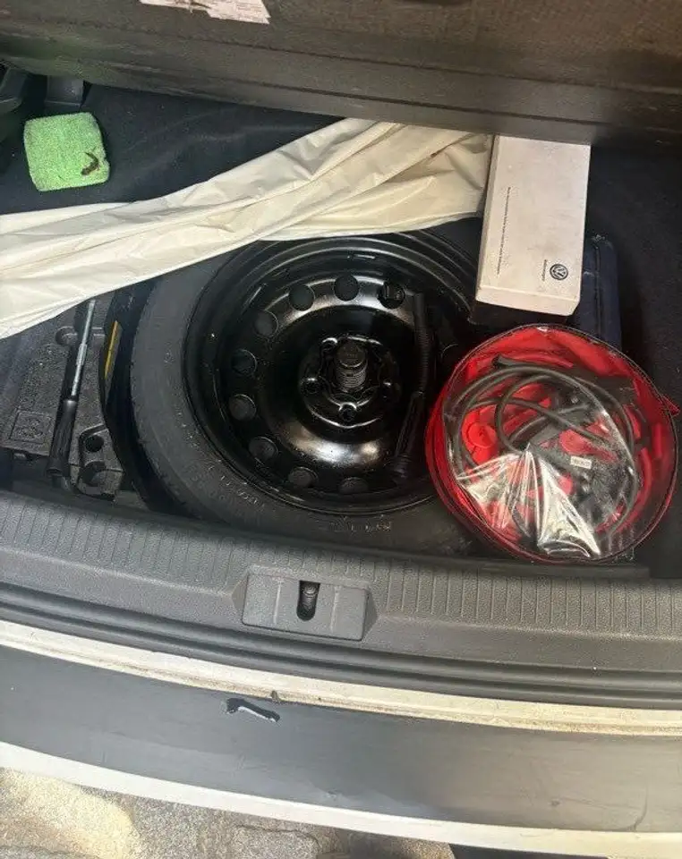 Volkswagen Golf E-Golf — photo 5