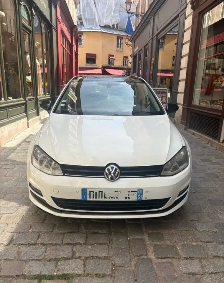 Volkswagen Golf E-Golf — photo 2
