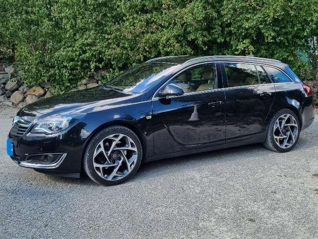 Imagine Opel Insignia Sports Tourer 2.0SIDI Turbo Innovation Automatik