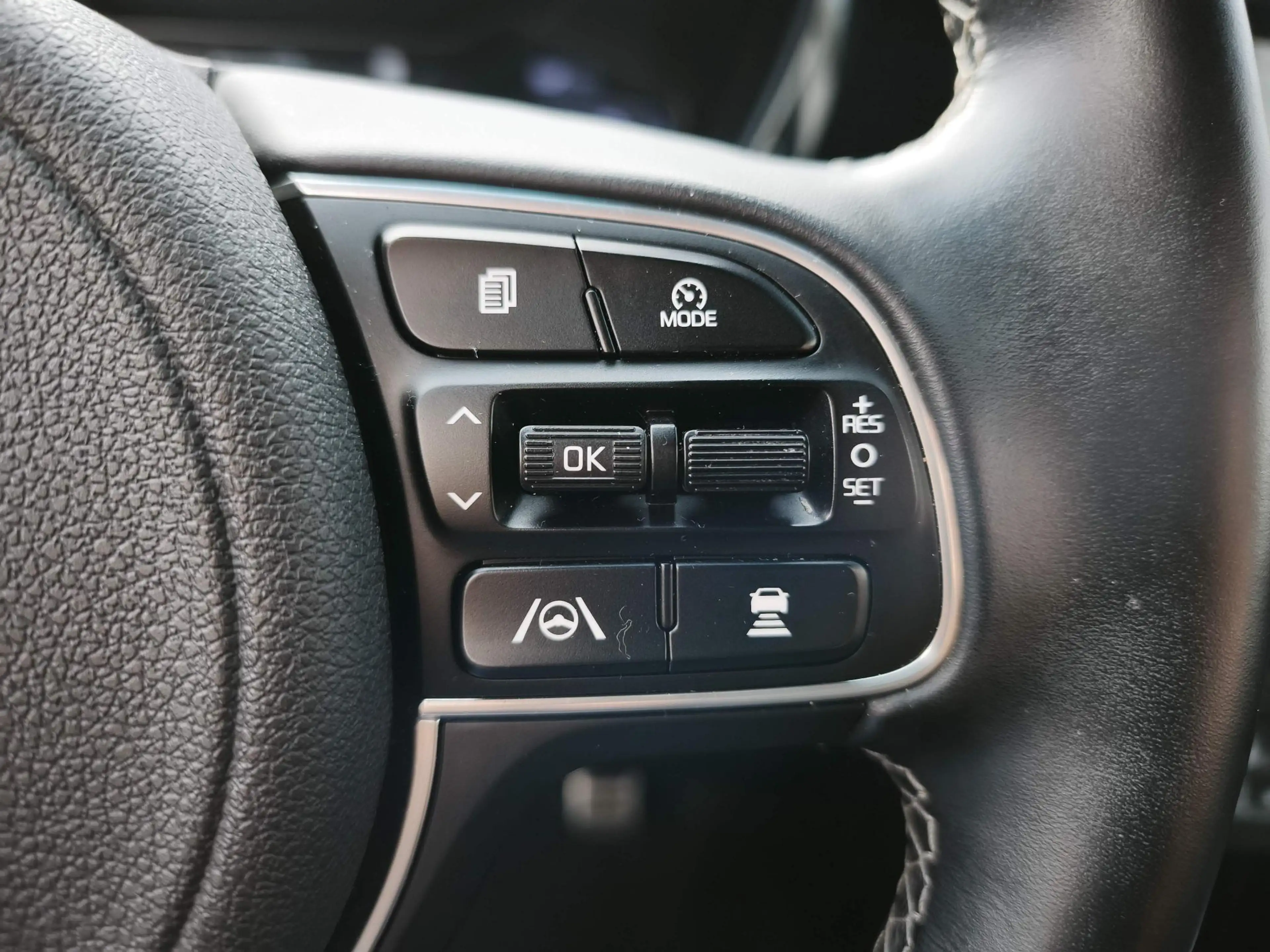 Kia Niro 1.6 GDi PHEV ExecutiveLine Plug-In Navi / Carplay — photo 31