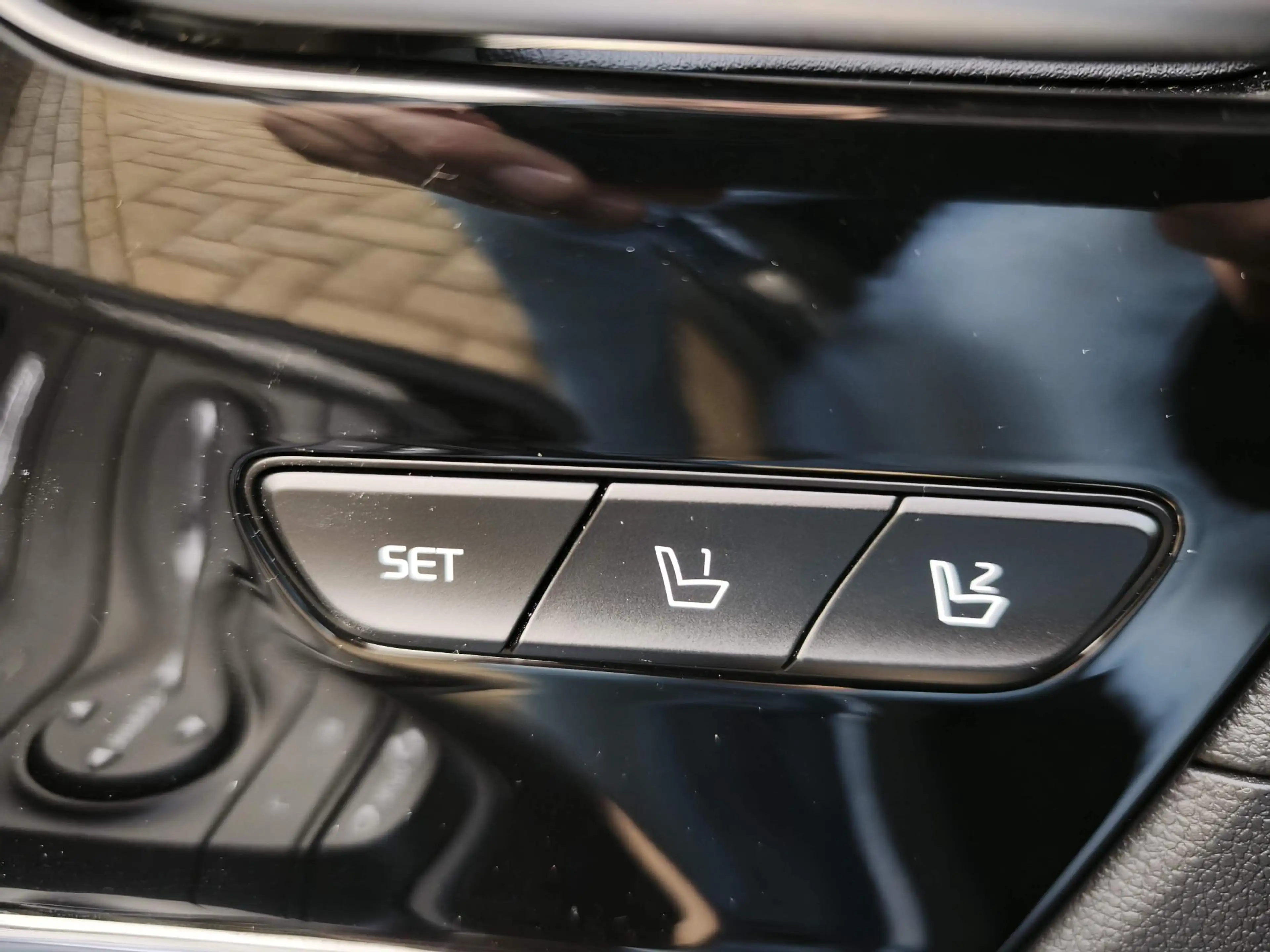 Kia Niro 1.6 GDi PHEV ExecutiveLine Plug-In Navi / Carplay — photo 24