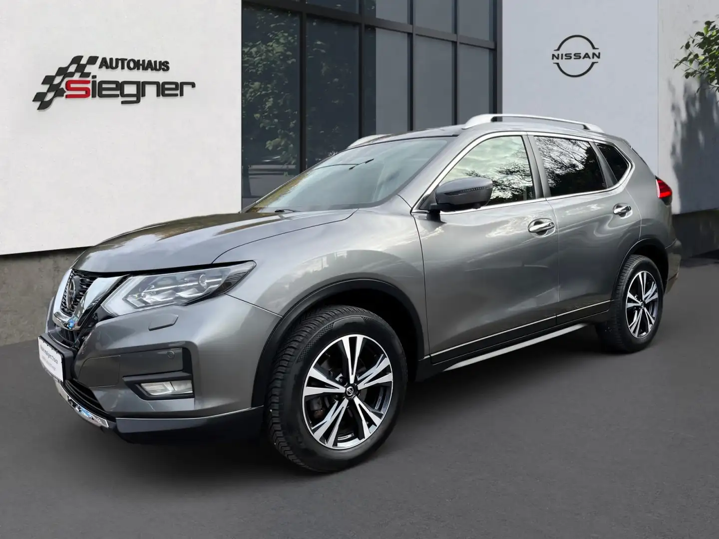 Nissan X-Trail N-Connecta 4x4, PGD, verst. AHK, 7-Sitze Grau - 2