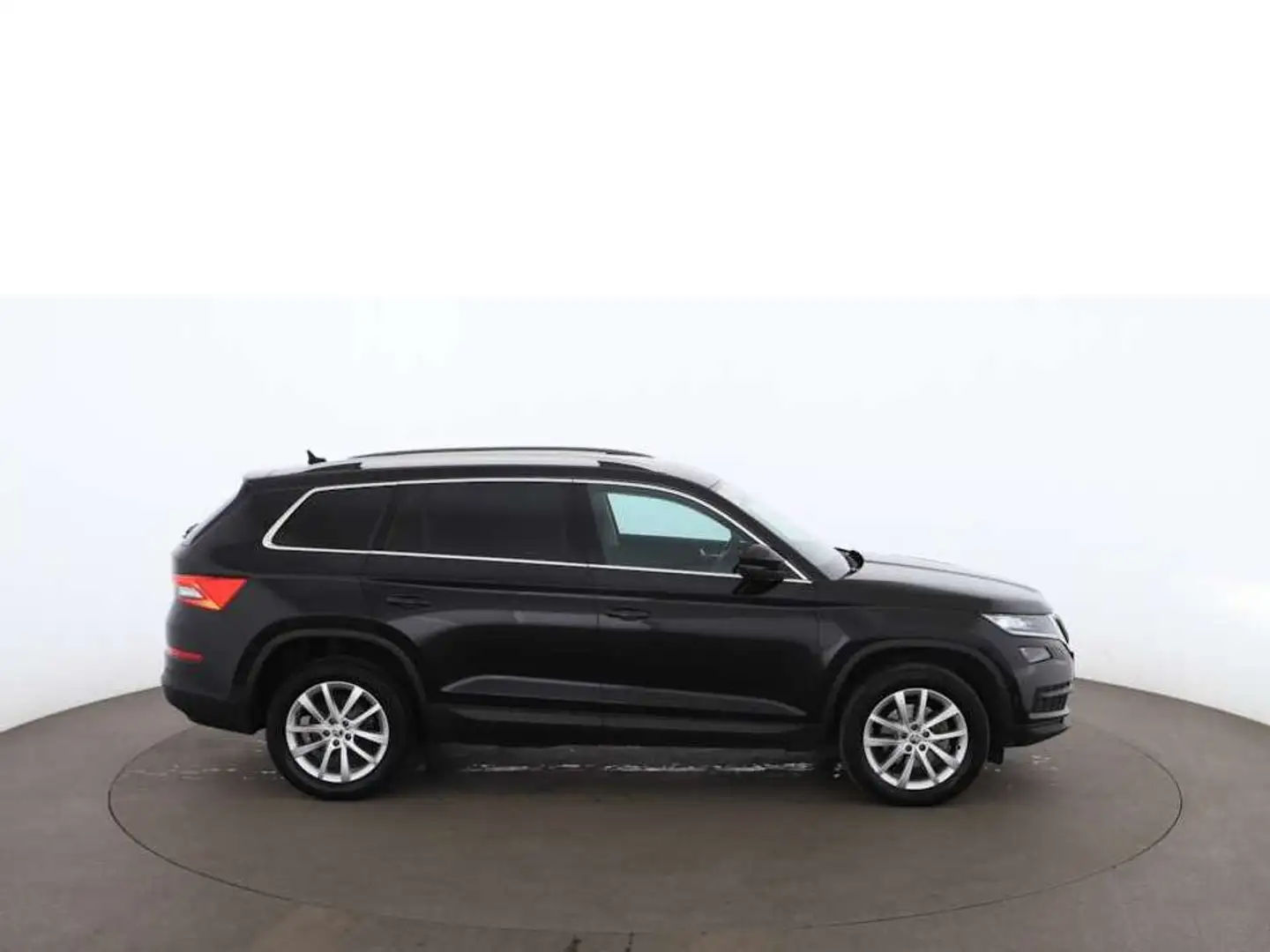 Skoda Kodiaq 2.0 TDI Style Aut LED RADAR NAVI SITZHZG Black - 2
